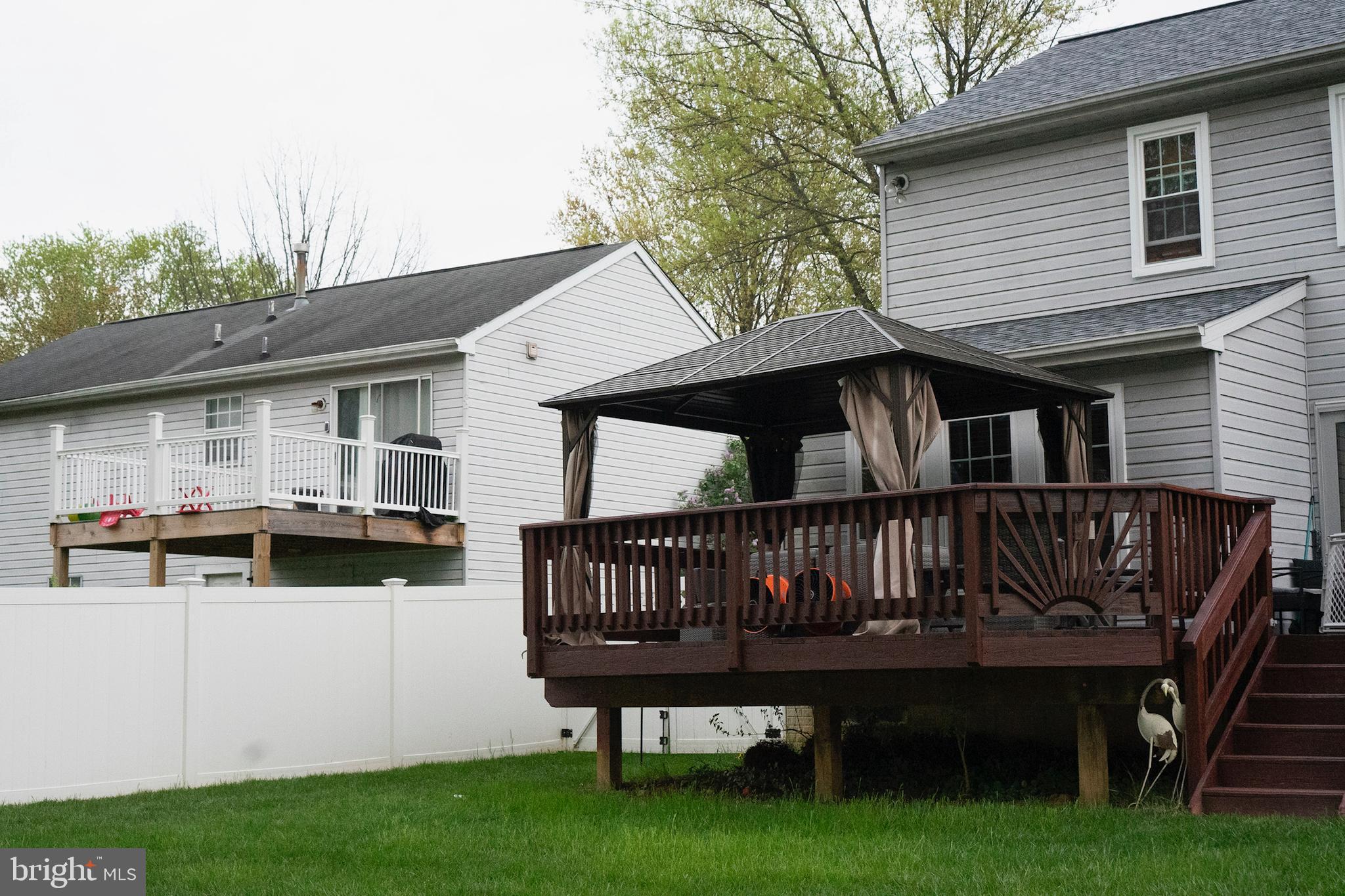 SUNSET RIDGE - Residential