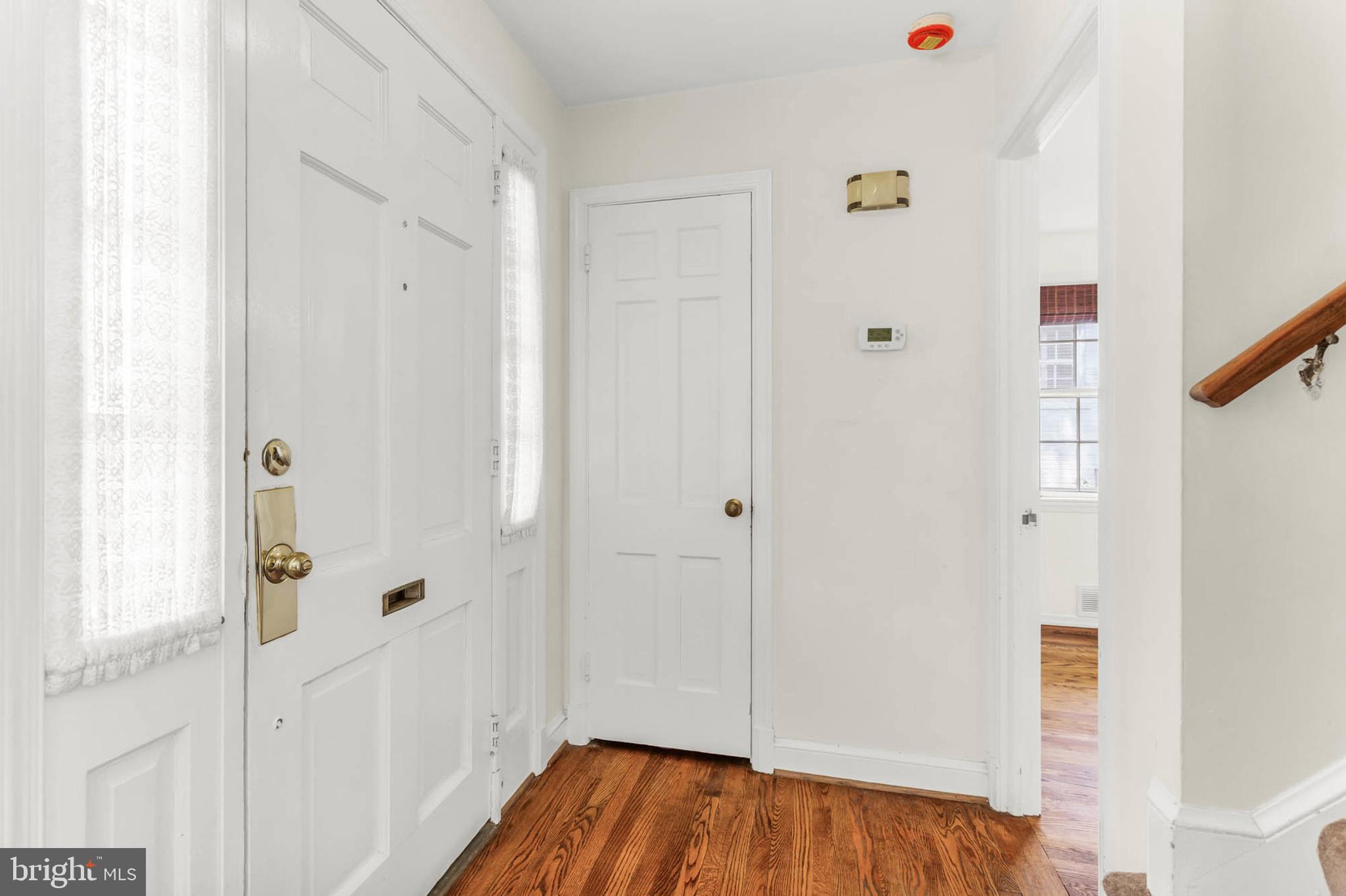 1529 RED OAK DRIVE