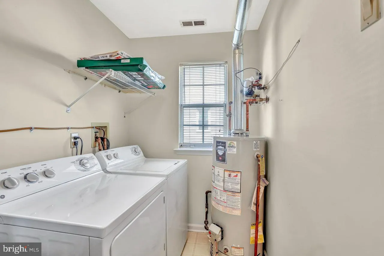 Southampton, New Jersey 08088, United States, 2 Bedrooms Bedrooms, ,2 BathroomsBathrooms,Residential,Pending,129269