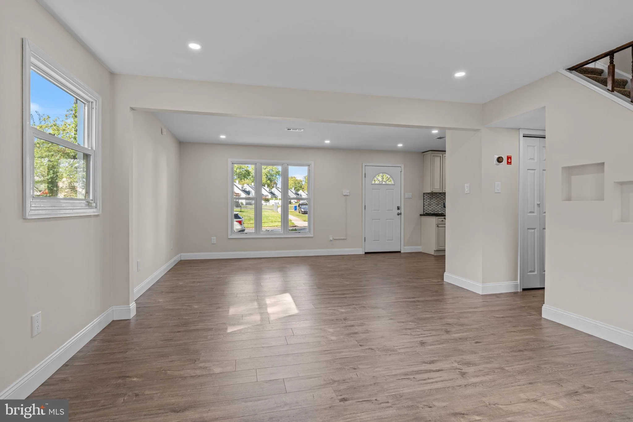 Morrisville, Pennsylvania 19067, United States, 3 Bedrooms Bedrooms, ,2 BathroomsBathrooms,Residential,Active,219007