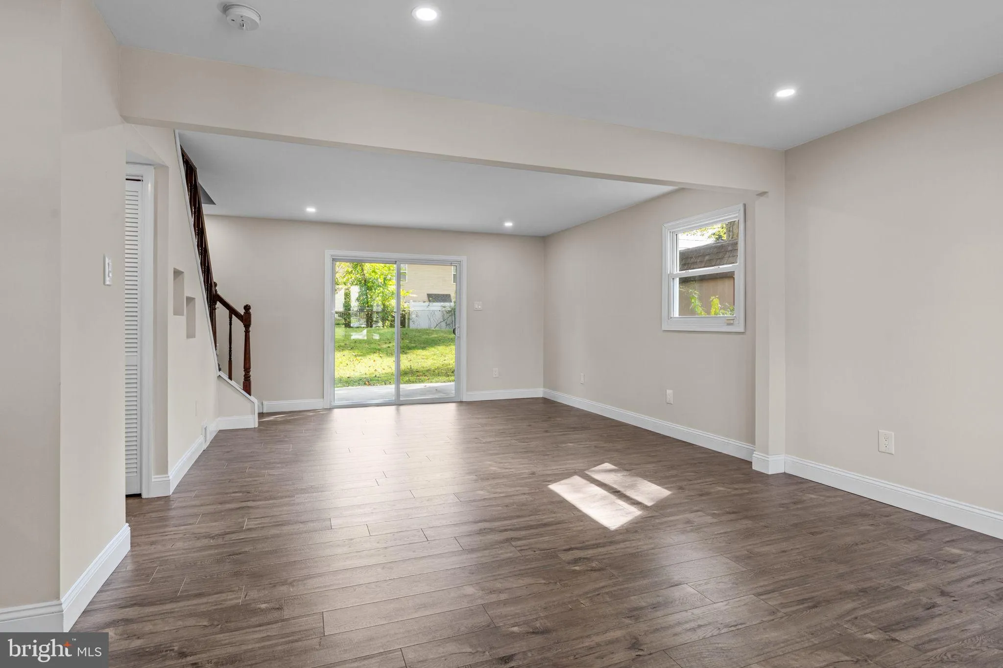 Morrisville, Pennsylvania 19067, United States, 3 Bedrooms Bedrooms, ,2 BathroomsBathrooms,Residential,Active,219007