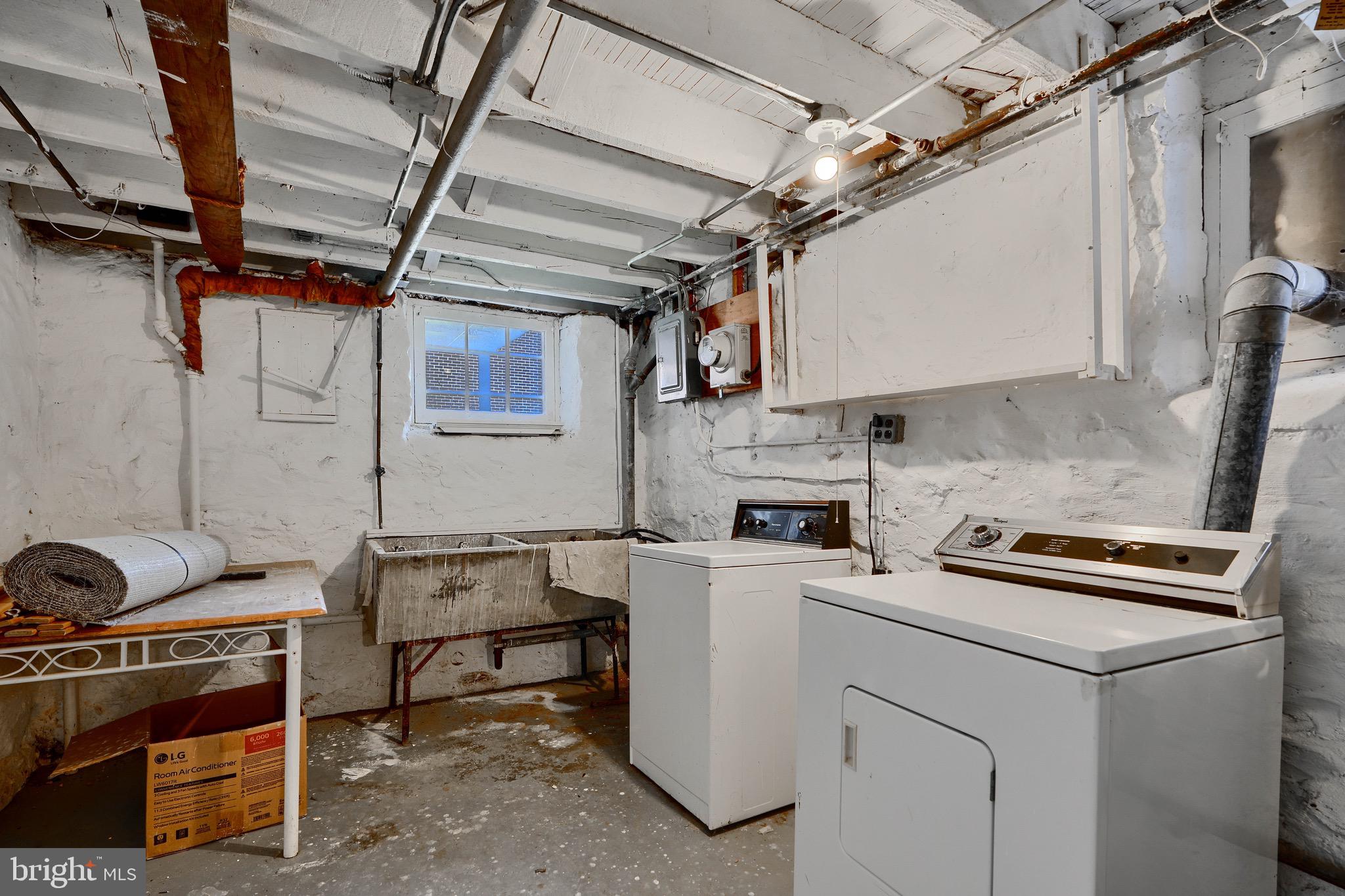 WYMAN PARK HAMPDEN - Residential