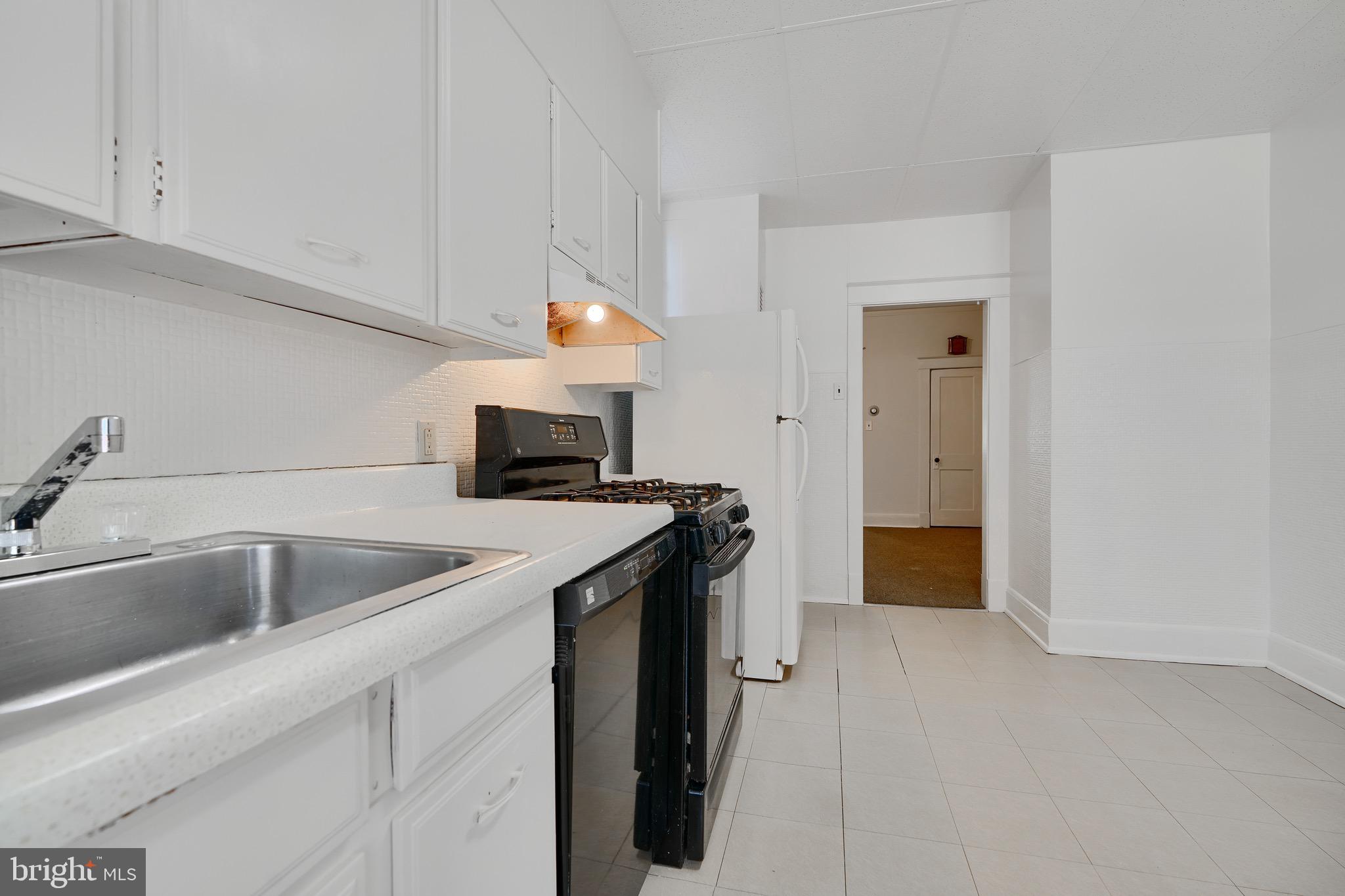 WYMAN PARK HAMPDEN - Residential