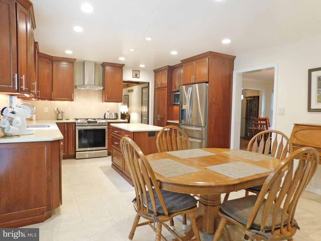 WYNNEWOOD - Residential