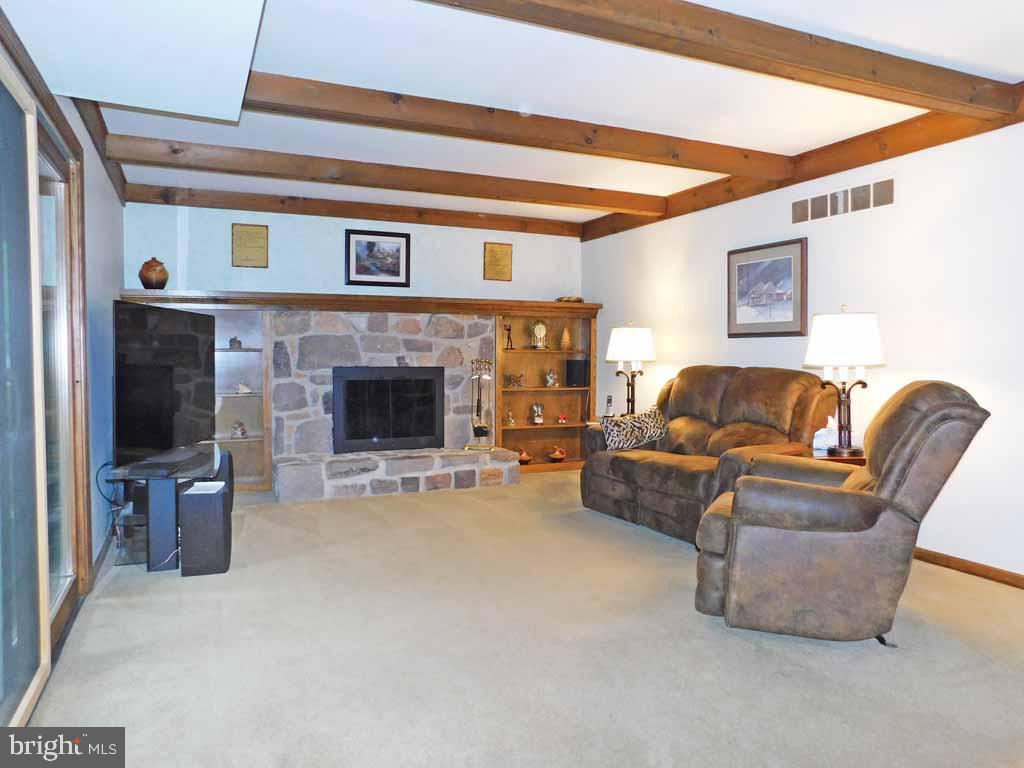 WYNNEWOOD - Residential