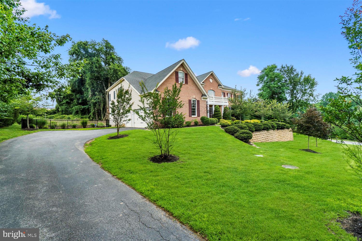 HUNT VALLEY CHASE - Residential