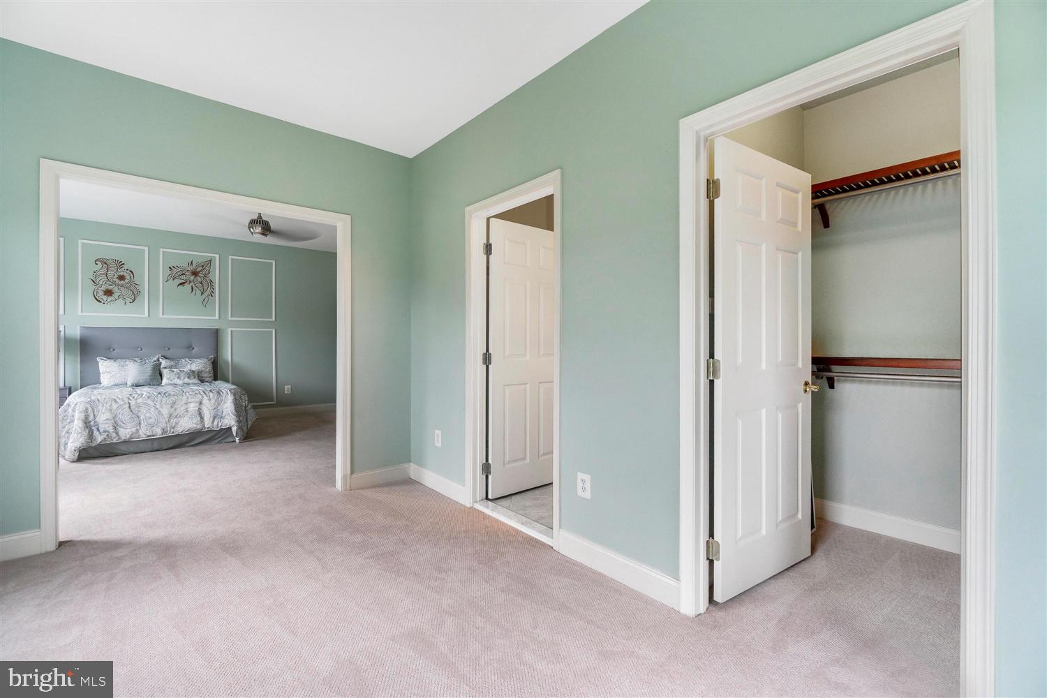 HUNT VALLEY CHASE - Residential