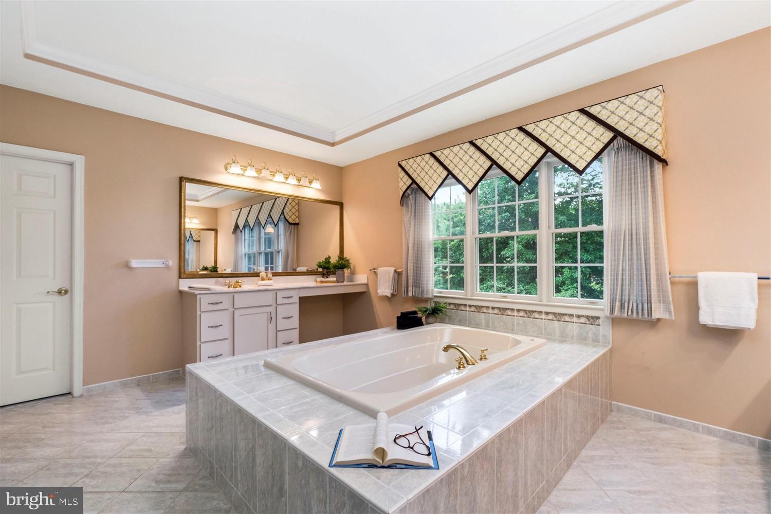 HUNT VALLEY CHASE - Residential