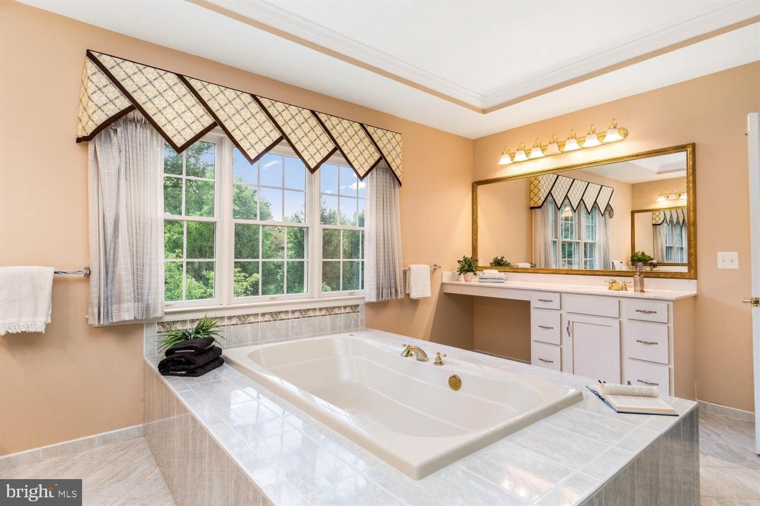 HUNT VALLEY CHASE - Residential