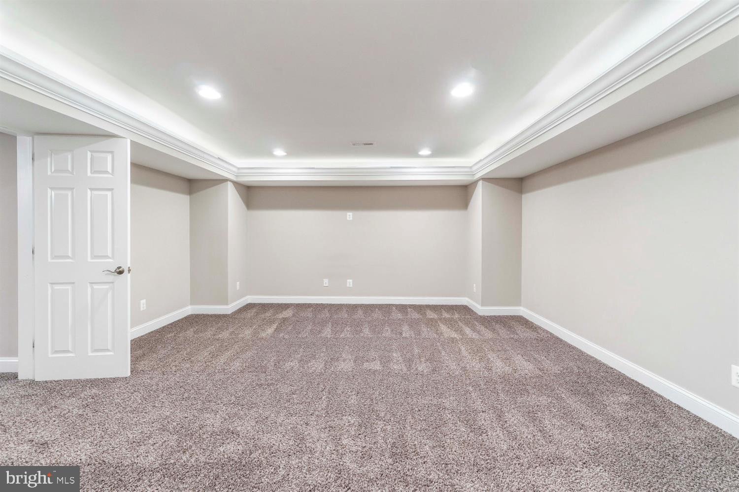 HUNT VALLEY CHASE - Residential