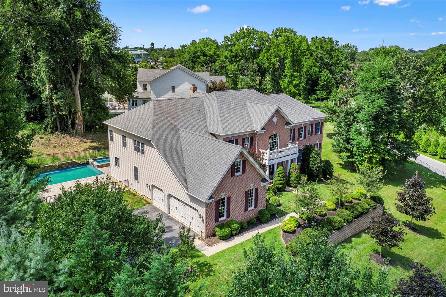 HUNT VALLEY CHASE - Residential