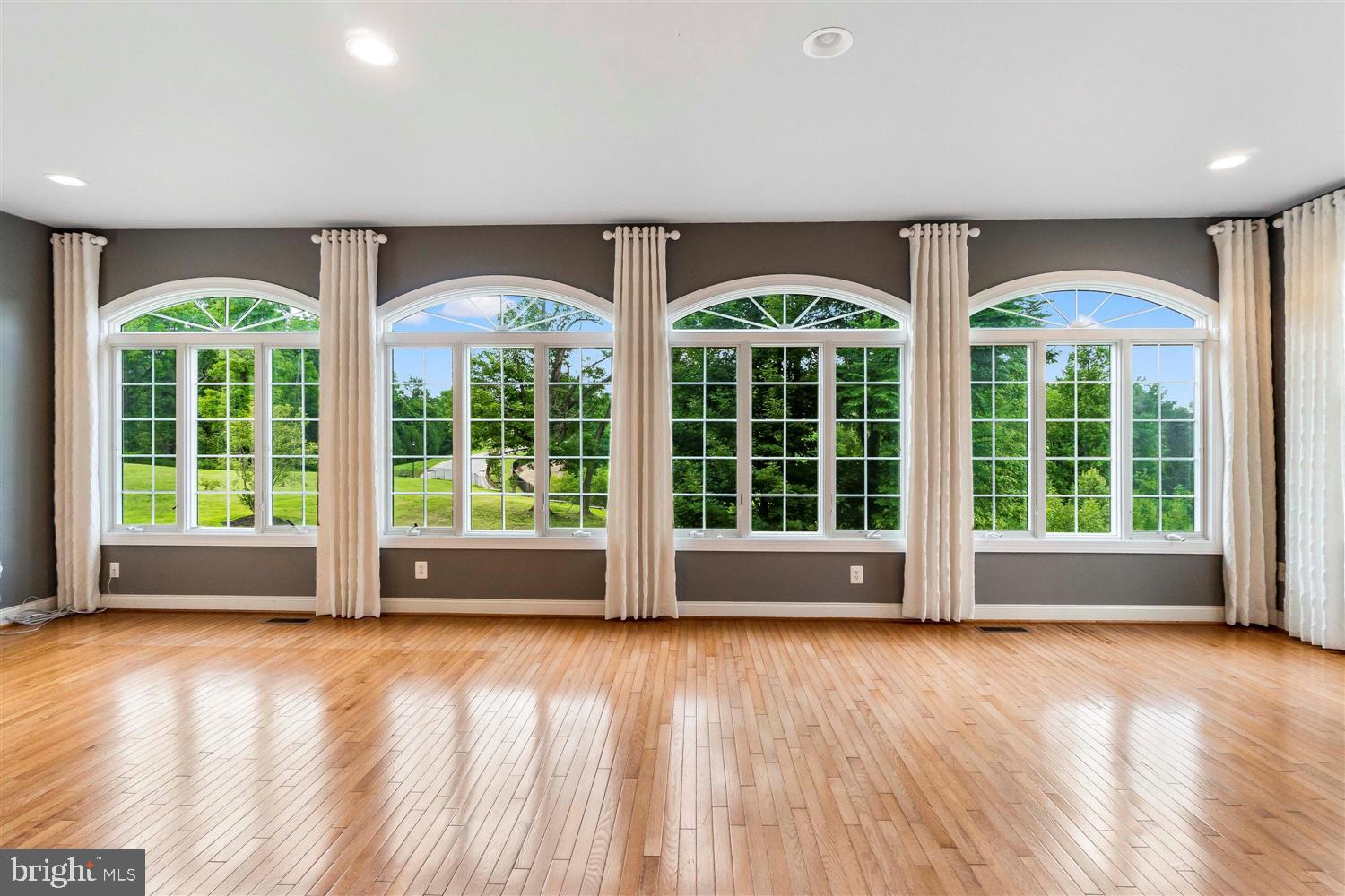 HUNT VALLEY CHASE - Residential