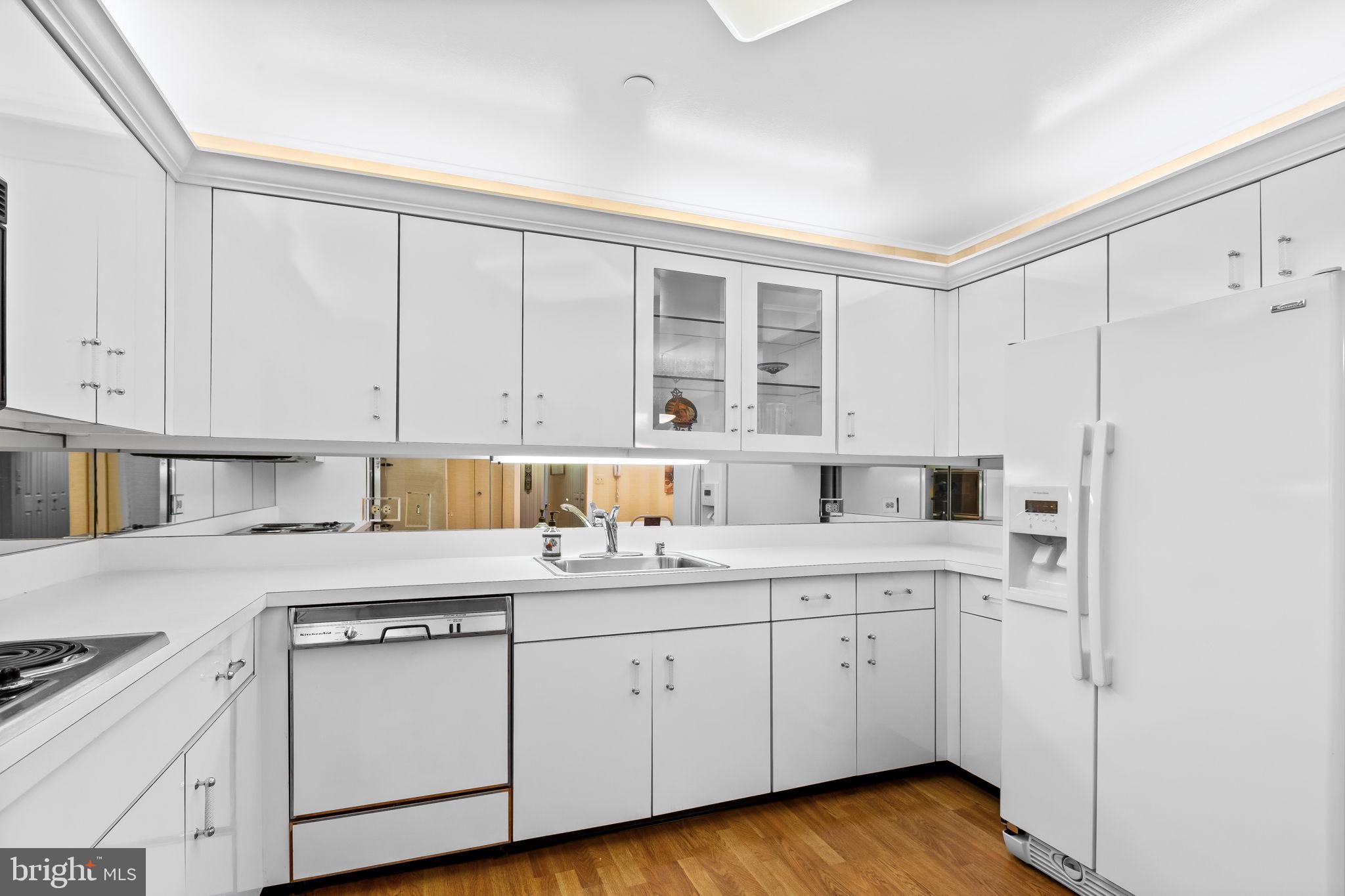 PAVILION IN THE PARK - Residential