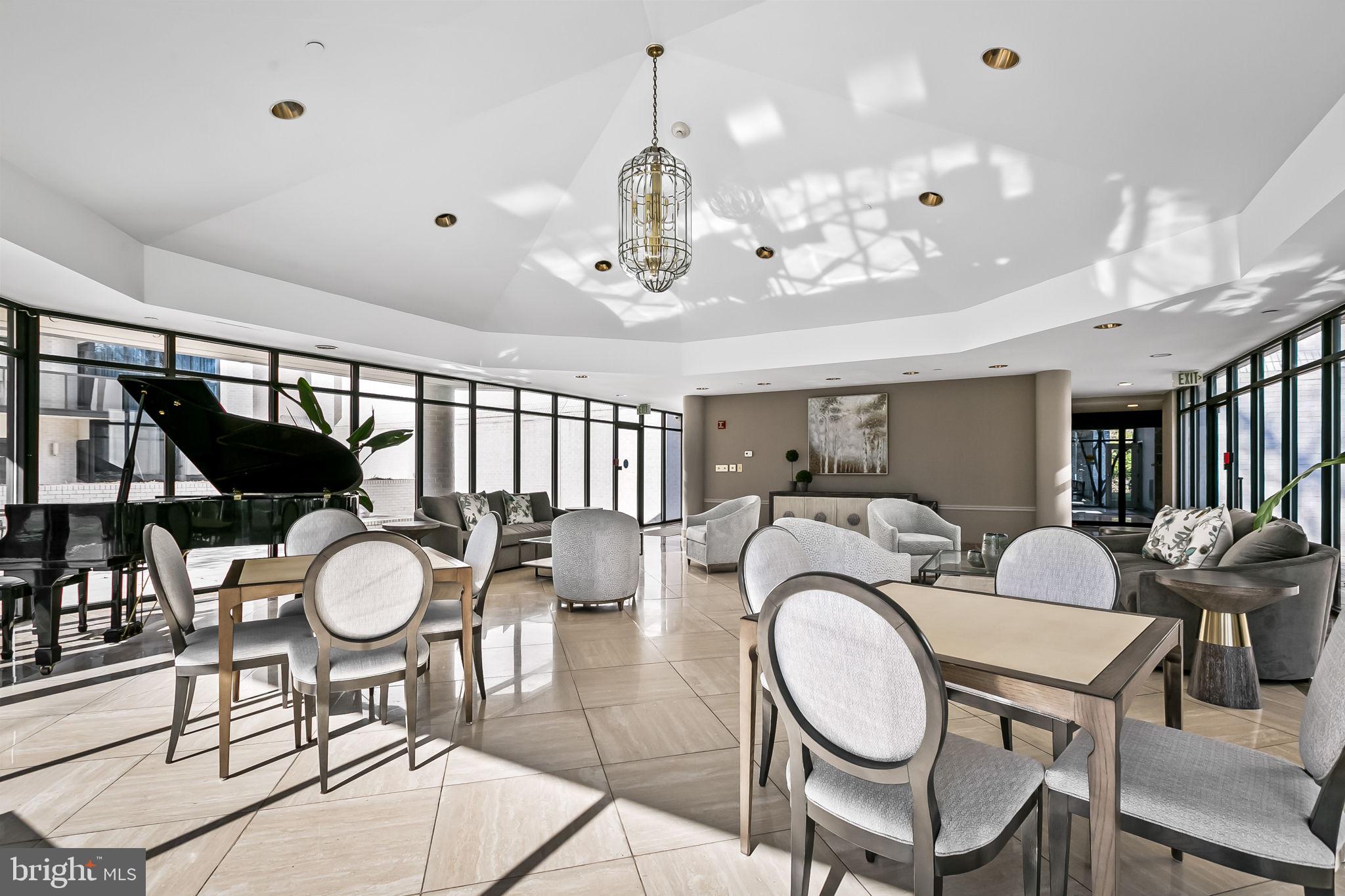 PAVILION IN THE PARK - Residential