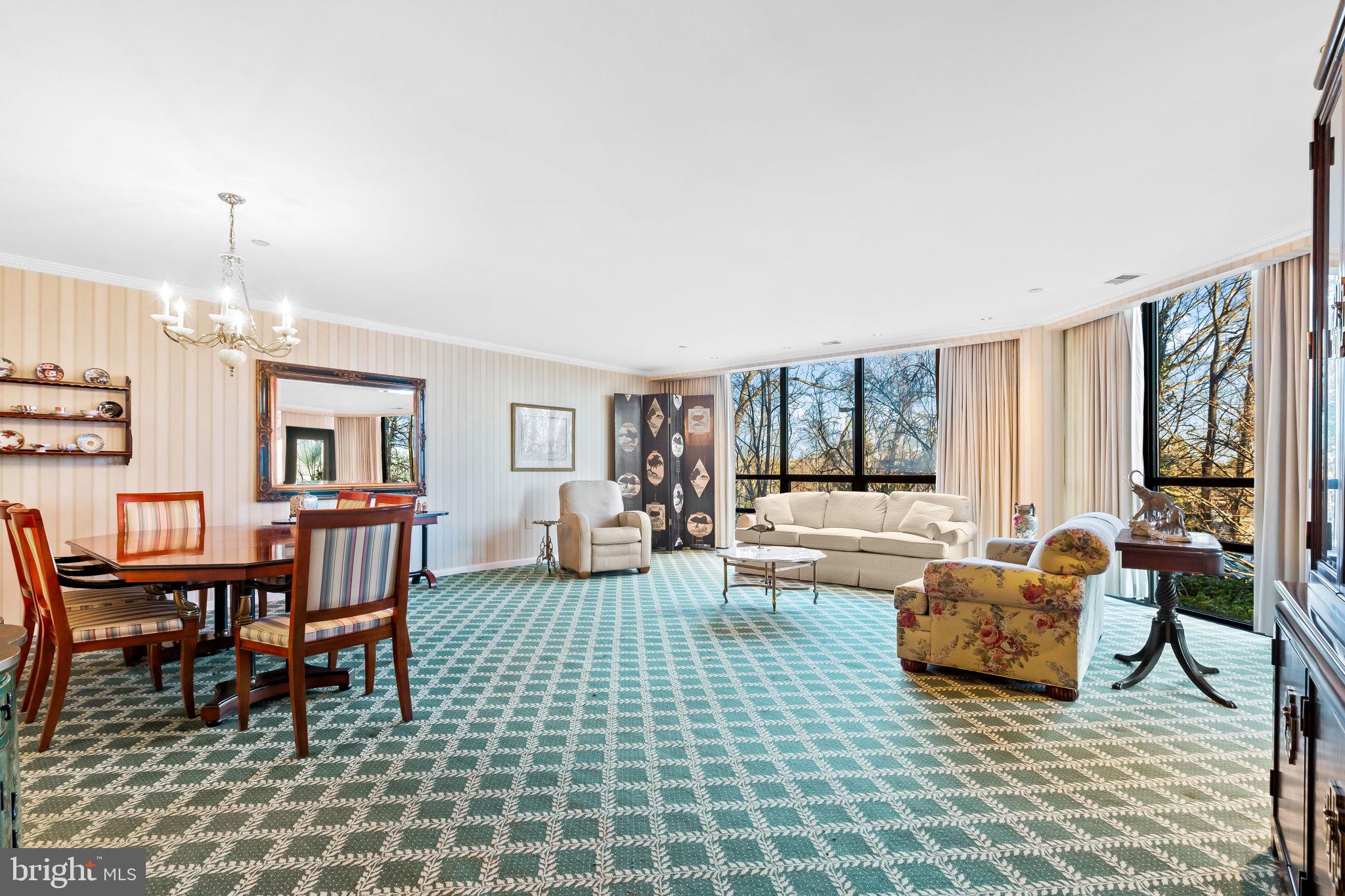 PAVILION IN THE PARK - Residential