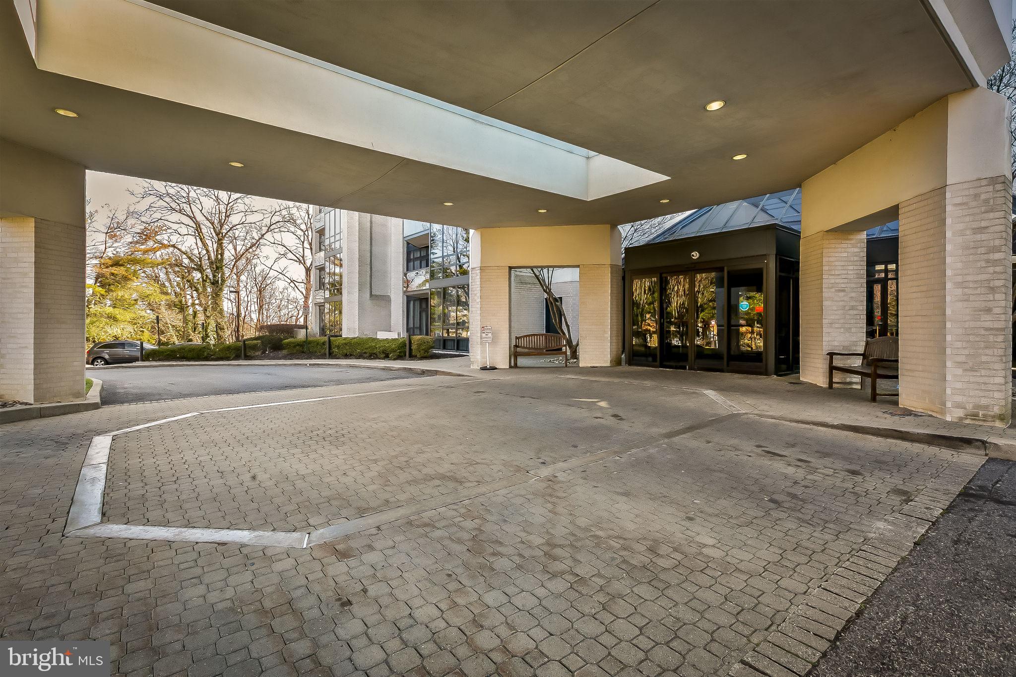 PAVILION IN THE PARK - Residential