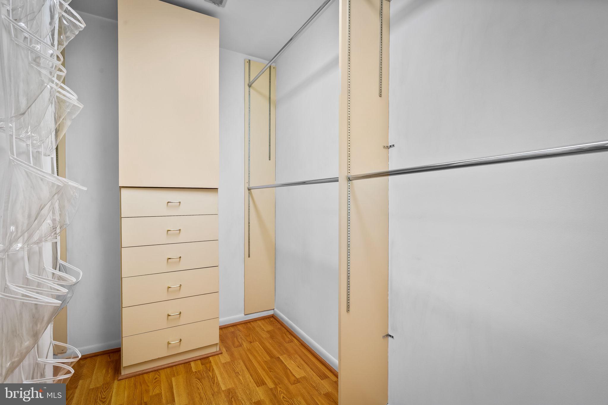 PAVILION IN THE PARK - Residential