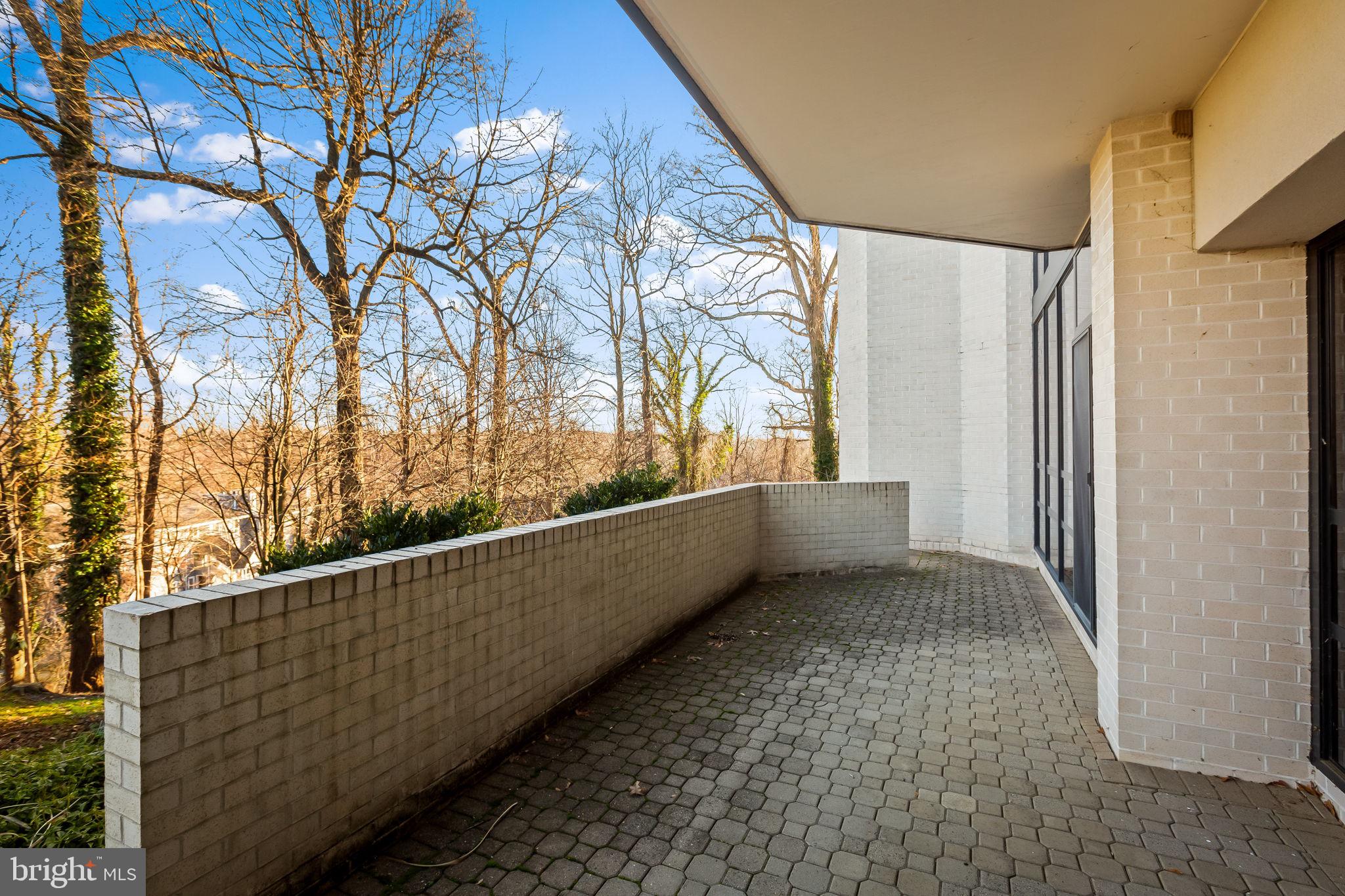 PAVILION IN THE PARK - Residential