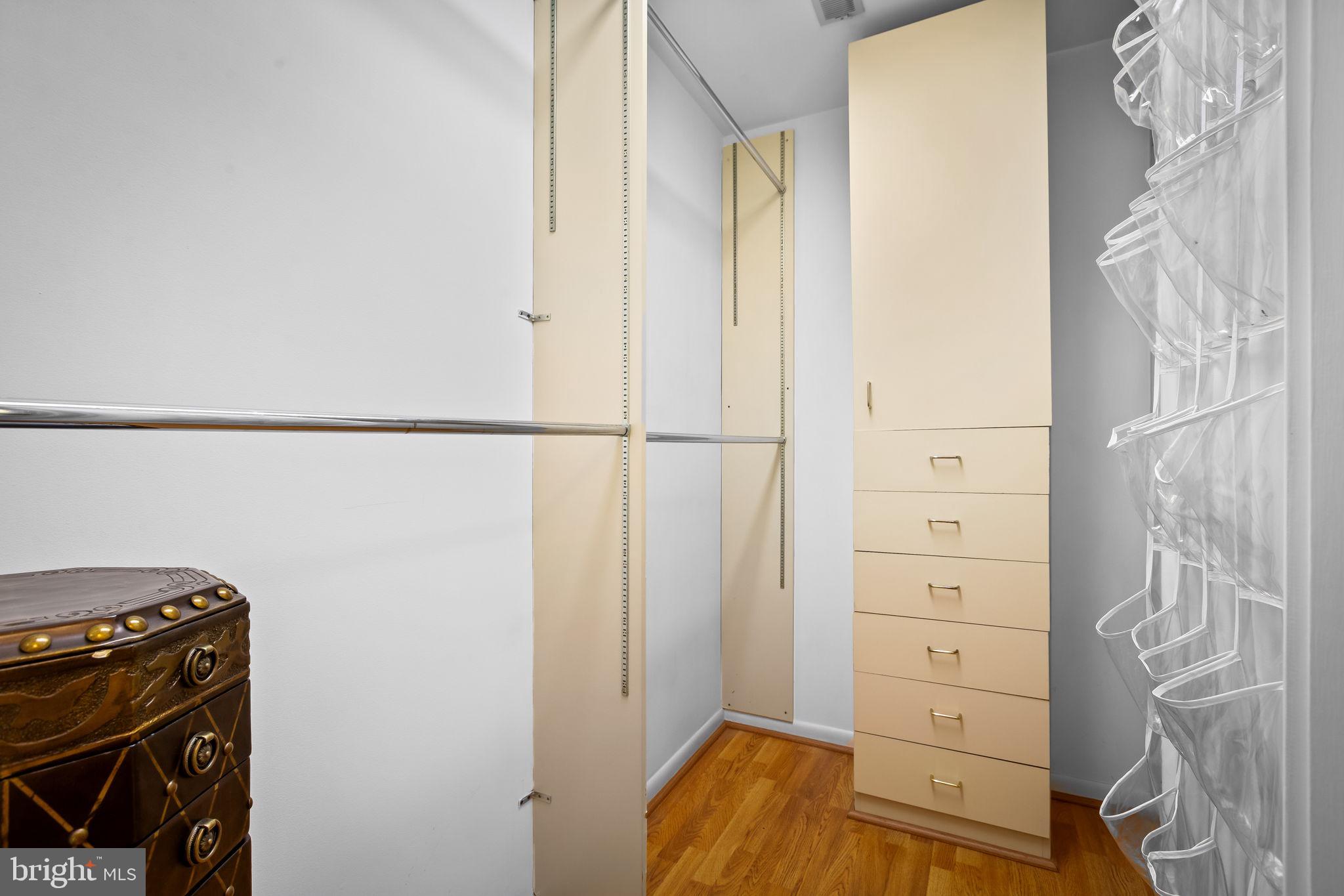 PAVILION IN THE PARK - Residential