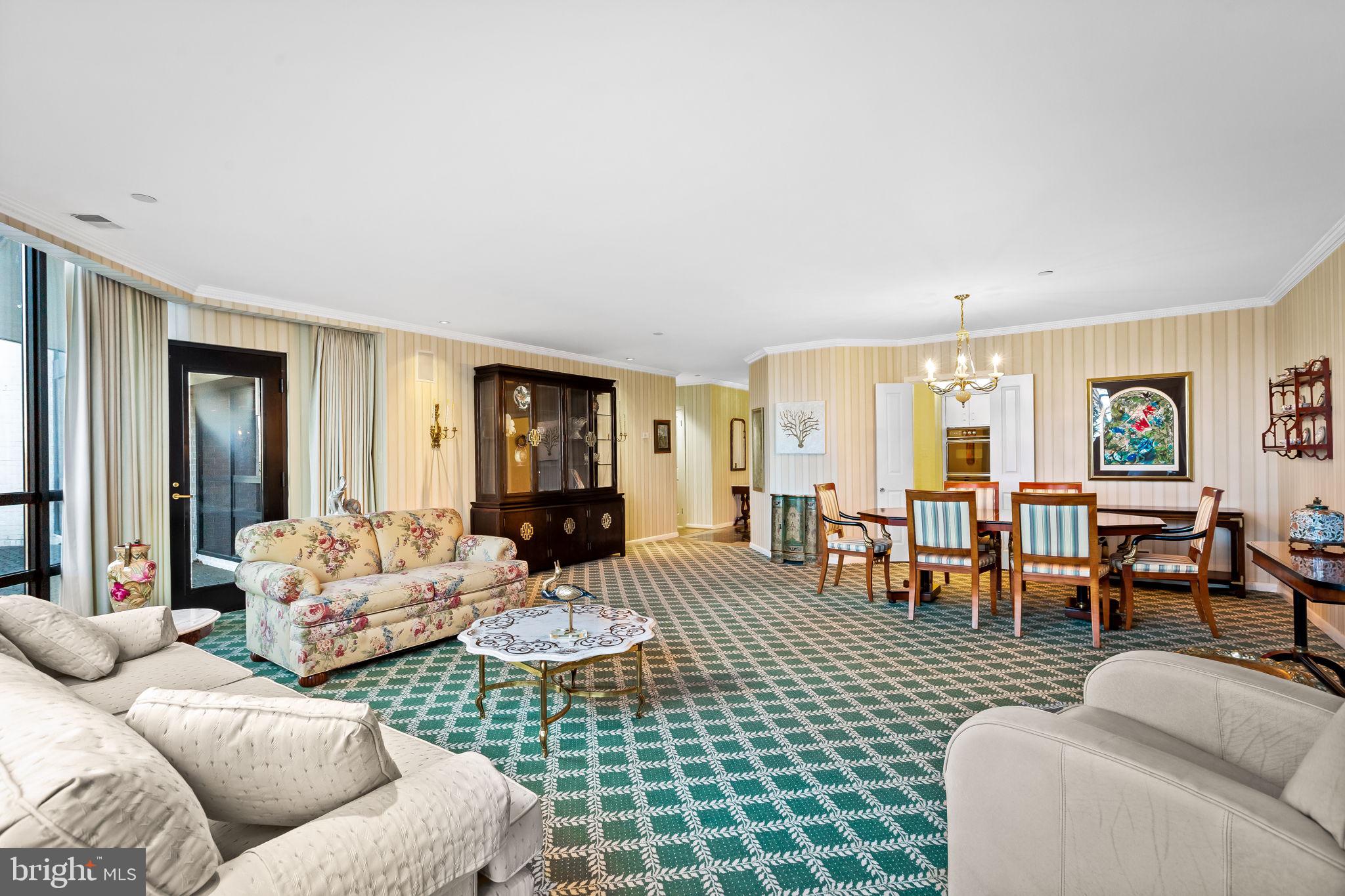 PAVILION IN THE PARK - Residential