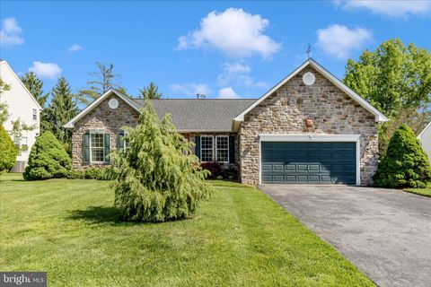 Tiny photo for 105 Crossing Pointe Court, FREDERICK, MD 21702 (MLS # MDFR2081460)
