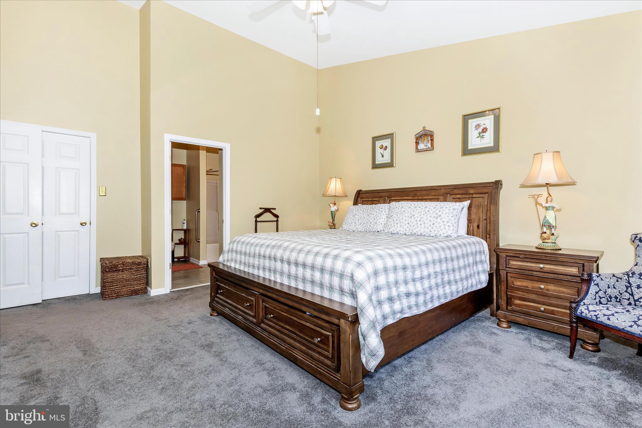 NORTH CROSSING - Residential
