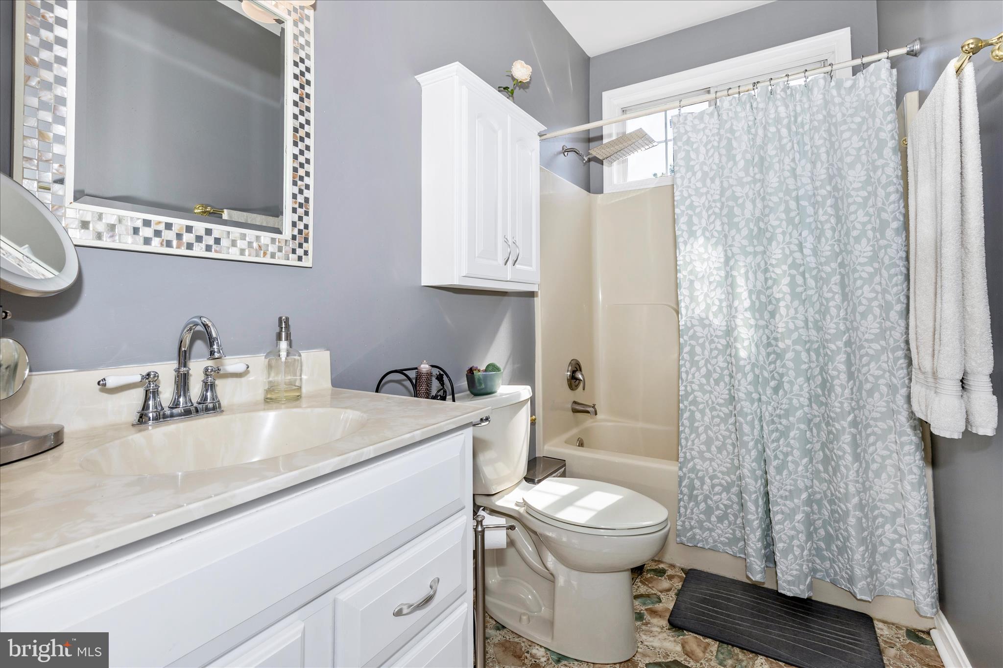 NORTH CROSSING - Residential