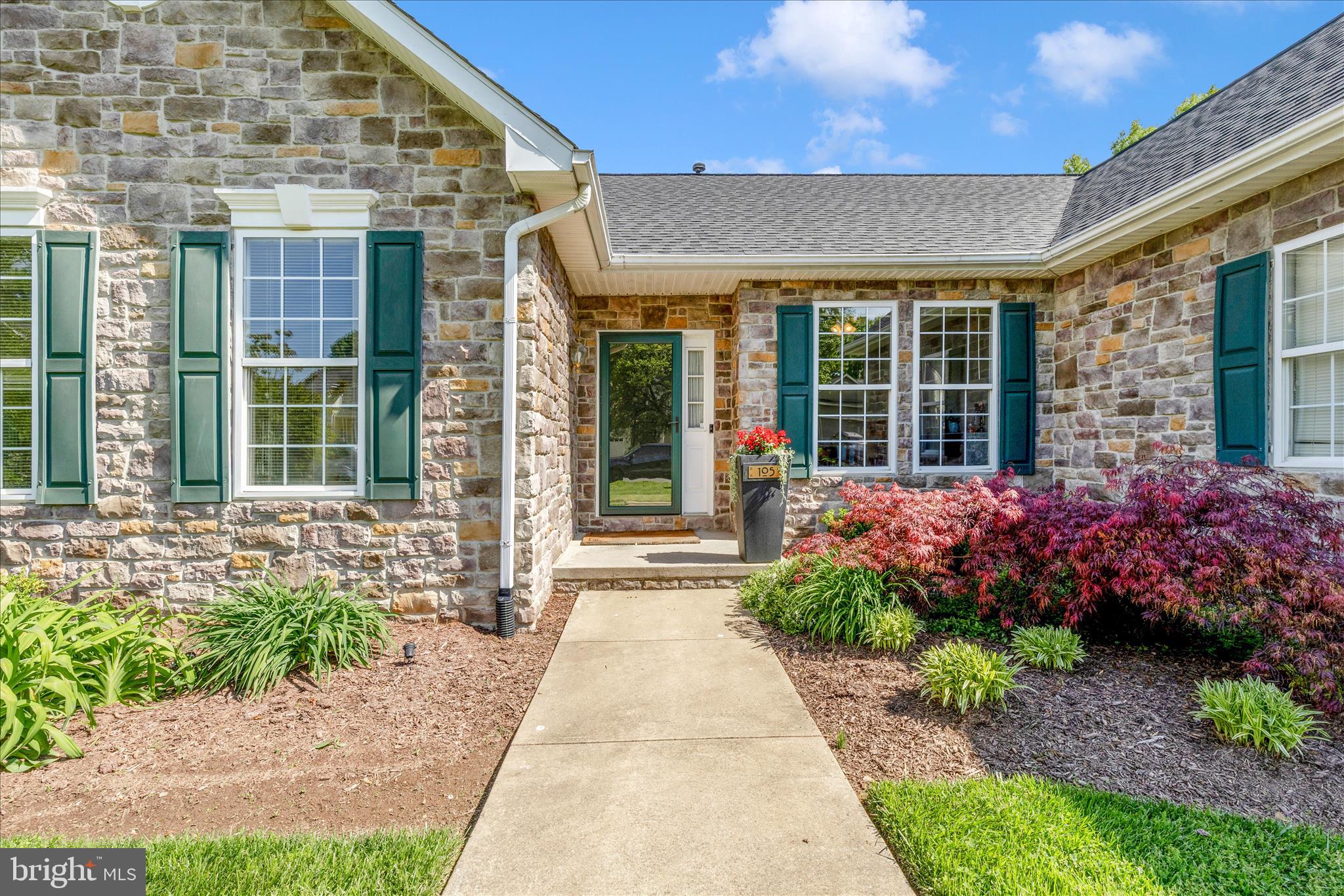 NORTH CROSSING - Residential