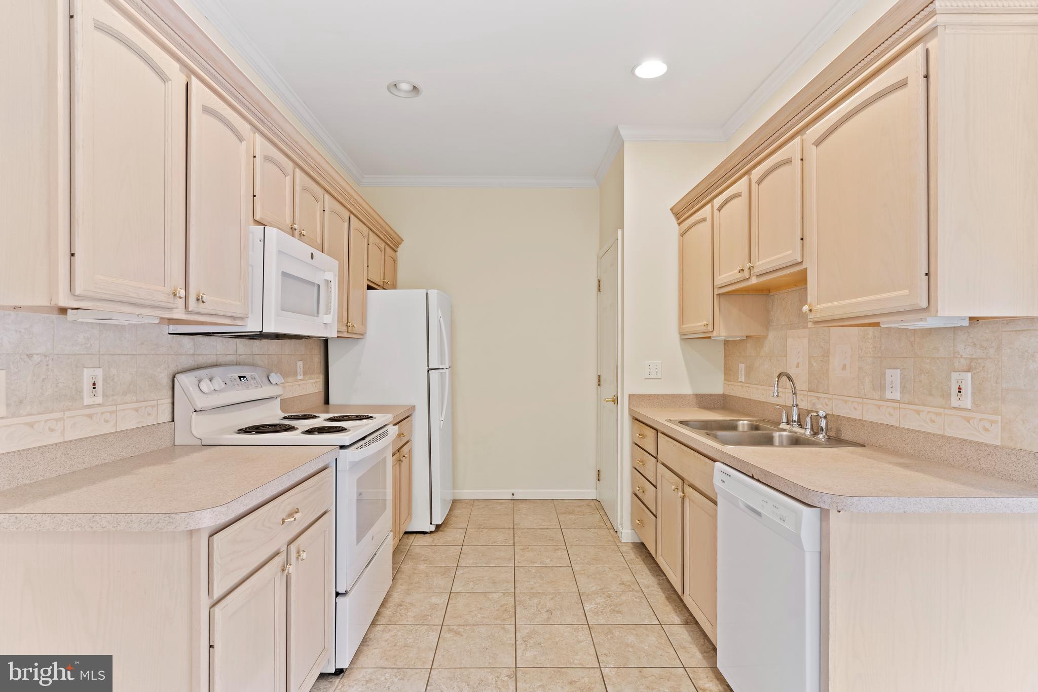 EAST PENNSBORO - Residential