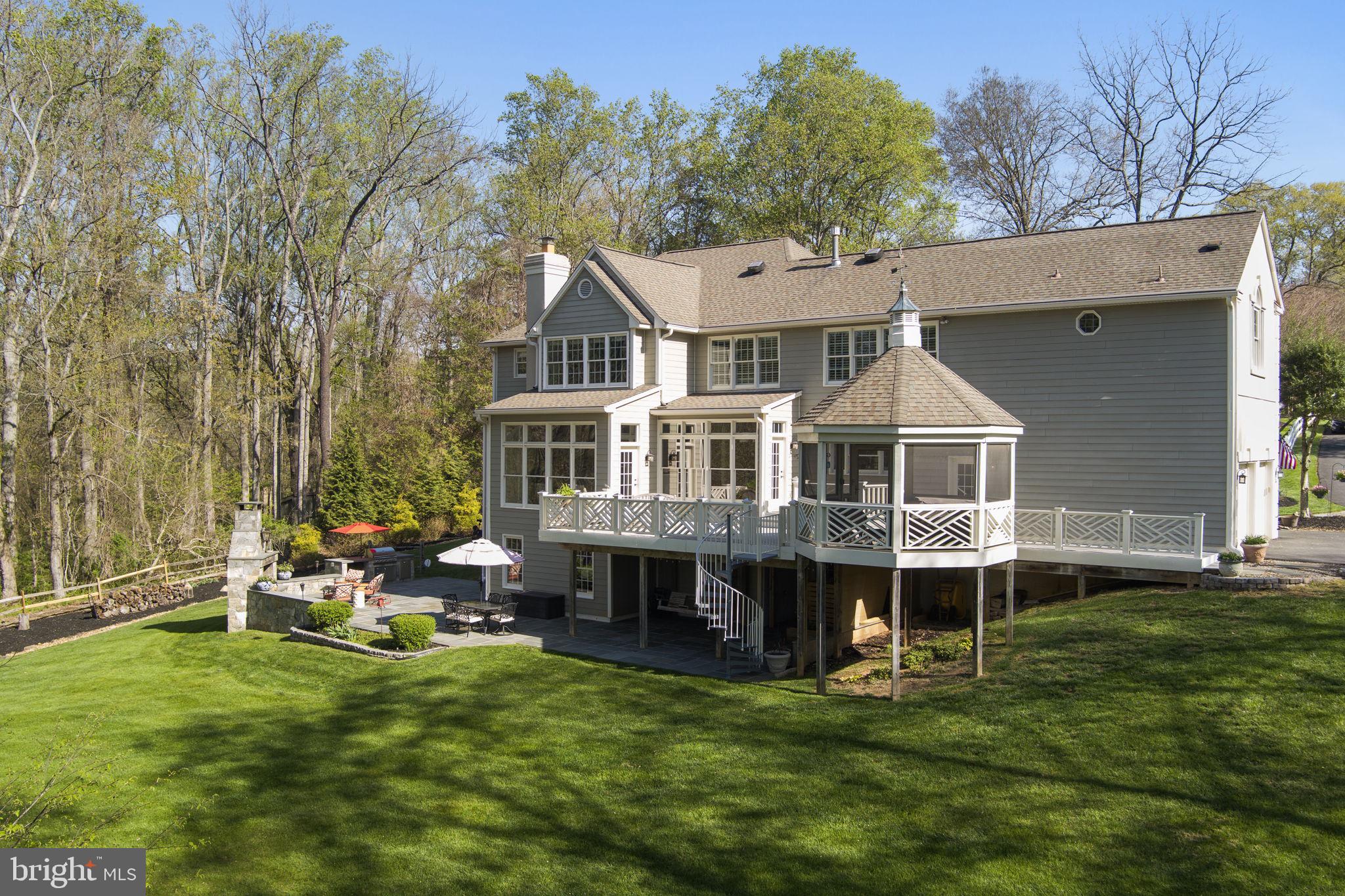 HUNTERS STATION - Residential