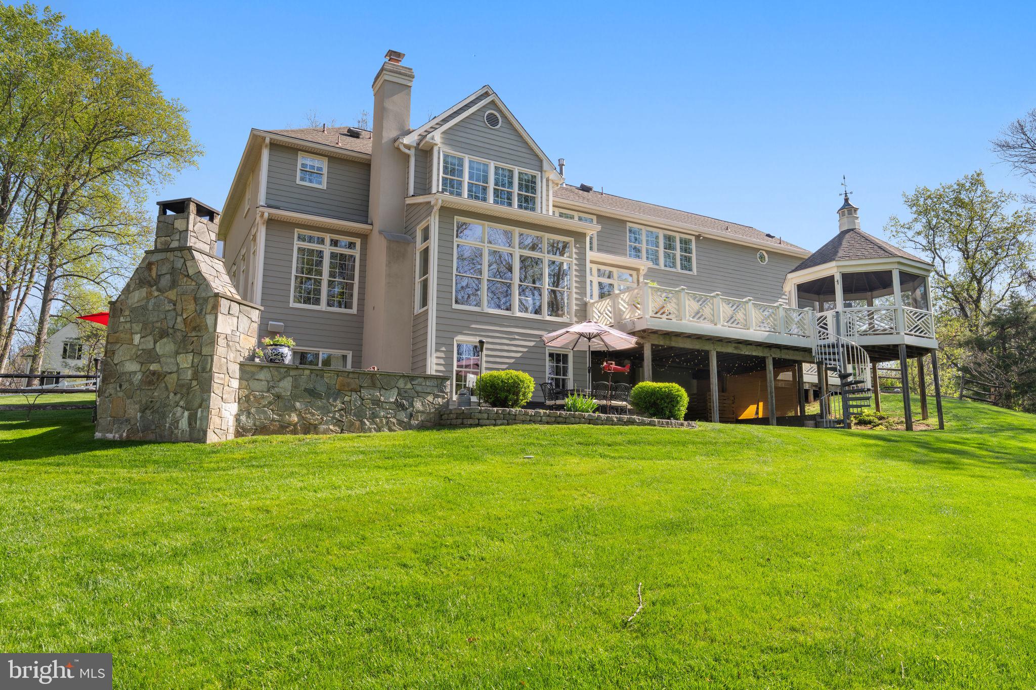 HUNTERS STATION - Residential