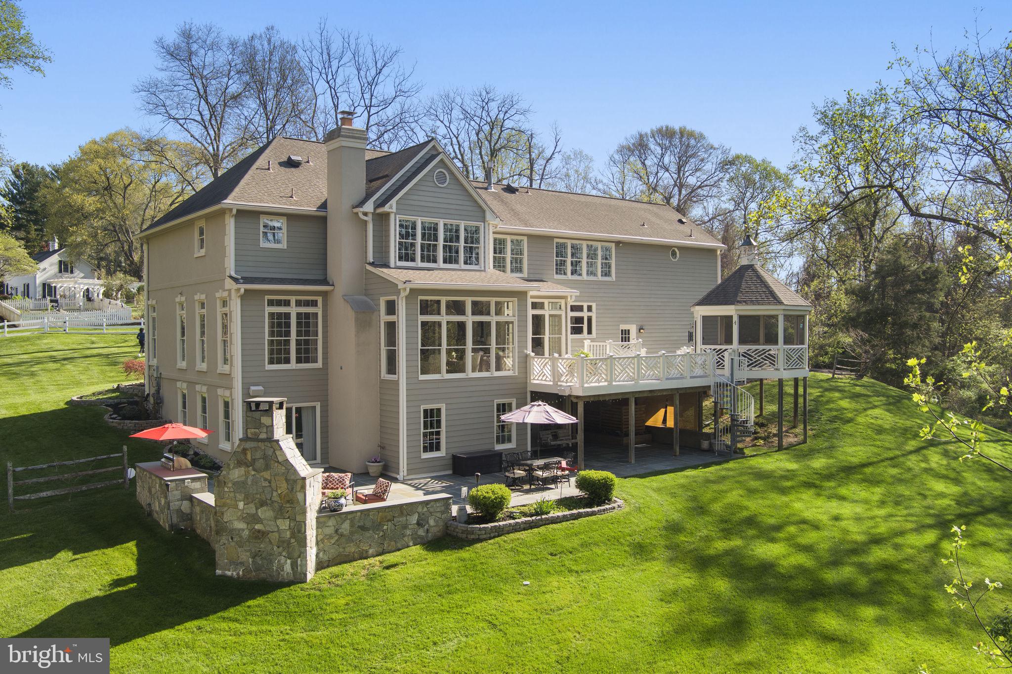 HUNTERS STATION - Residential