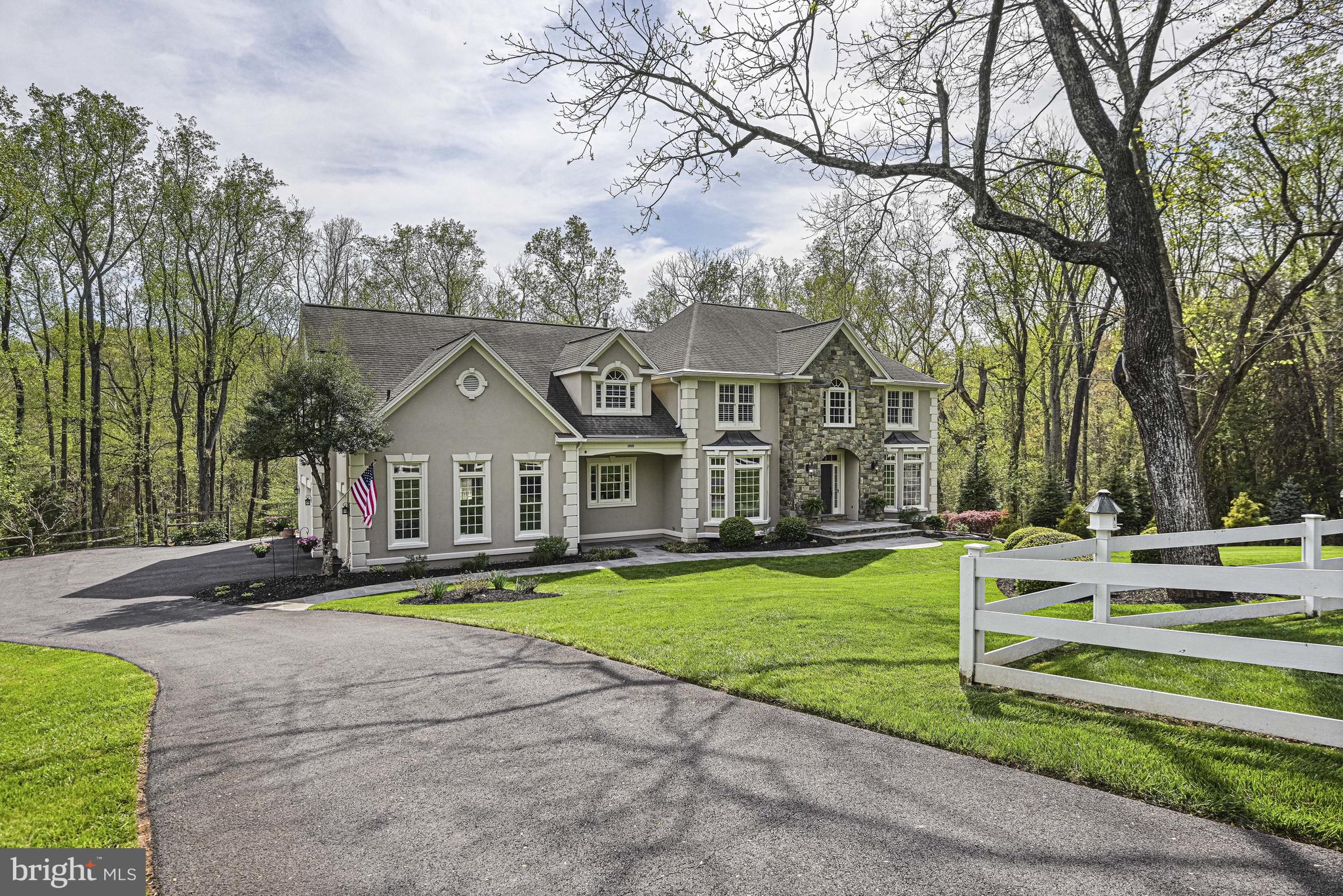 HUNTERS STATION - Residential