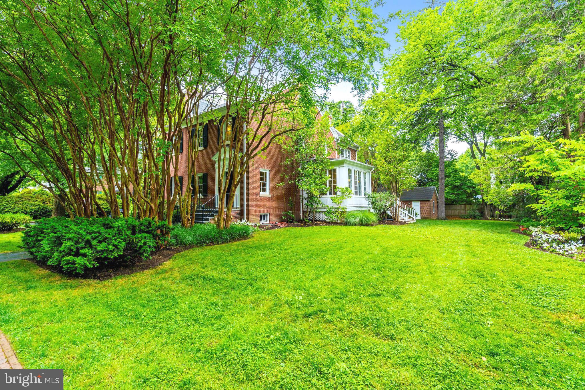 CHEVY CHASE VILLAGE - Residential