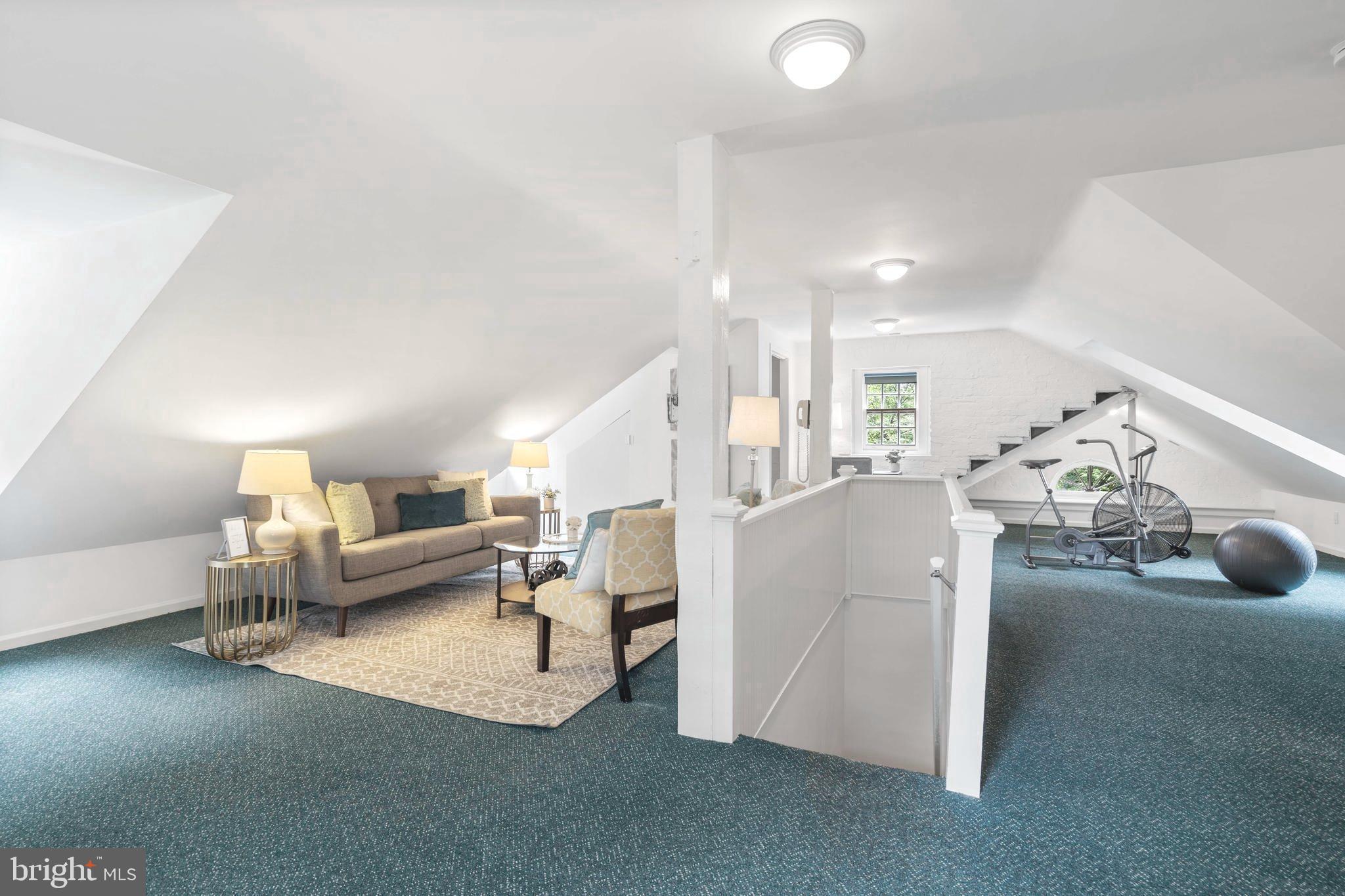 CHEVY CHASE VILLAGE - Residential