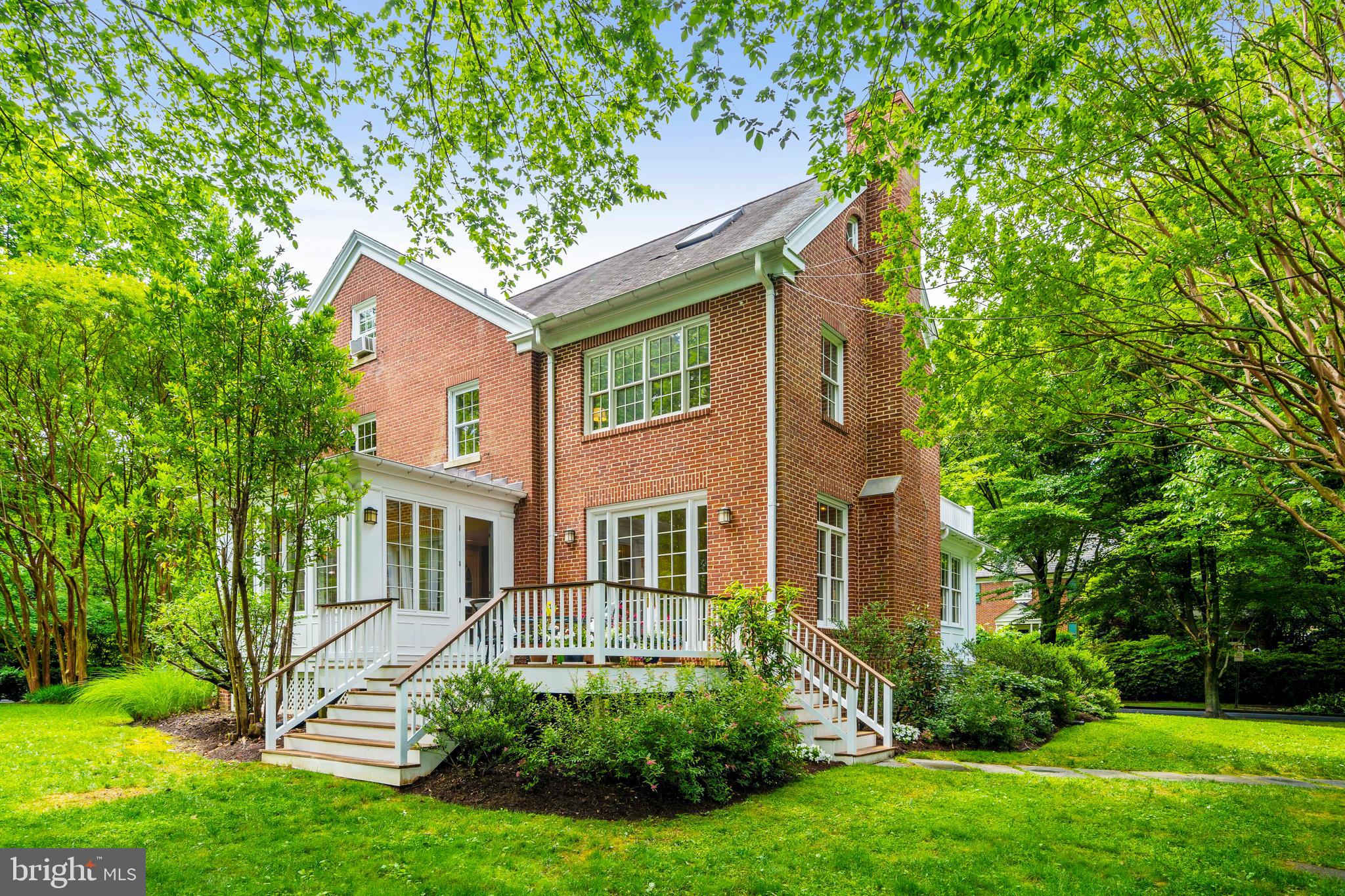 CHEVY CHASE VILLAGE - Residential