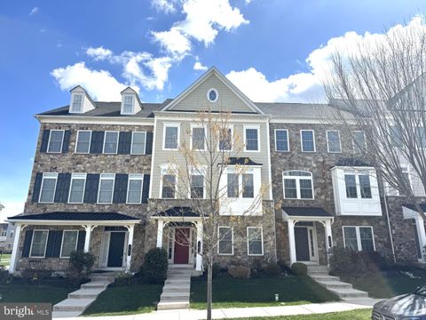 Townhouse For Sale - 203 Patriots Path<br/> MALVERN, PA 19355