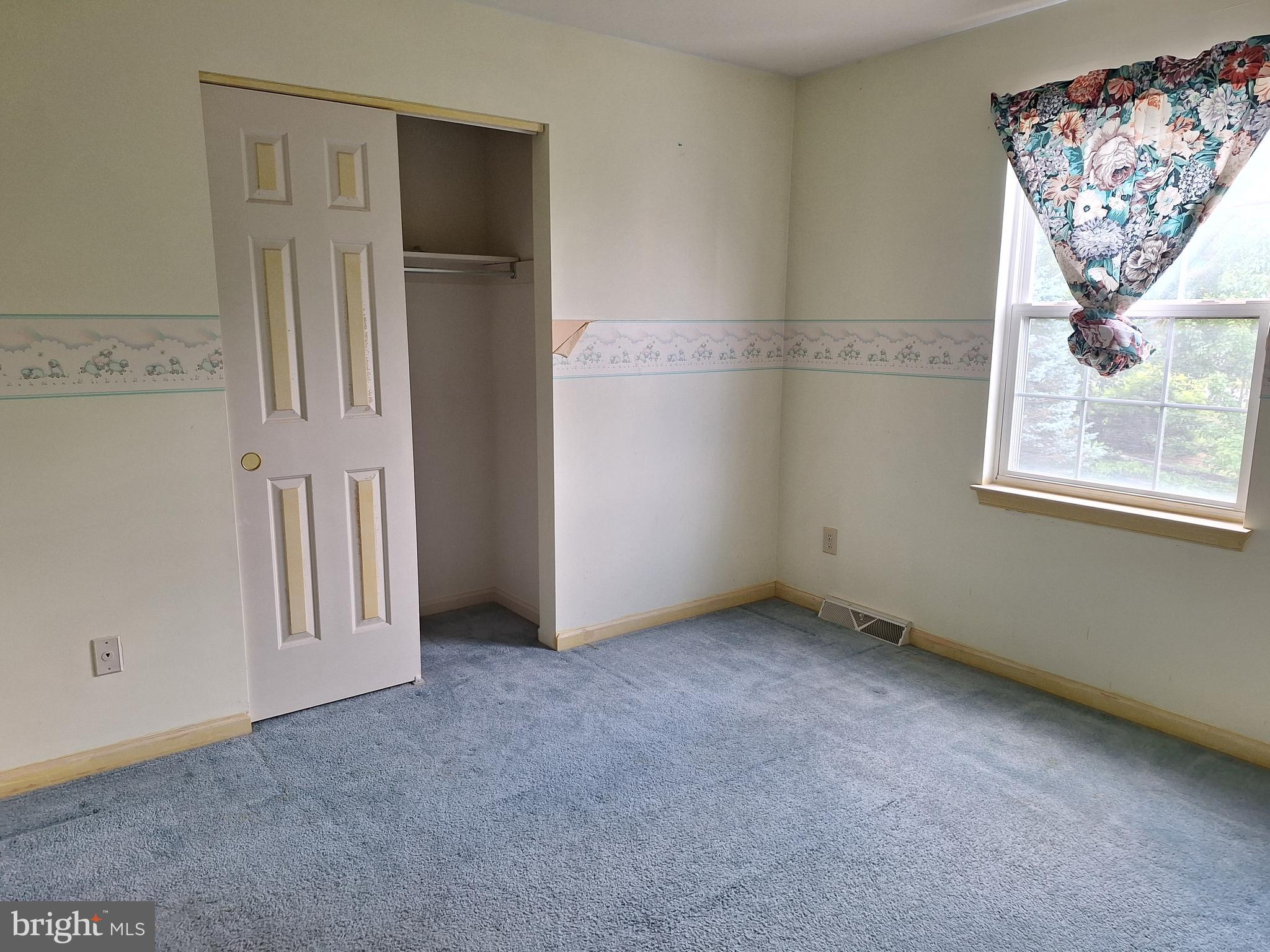 VALLEY SPRINGS - Residential