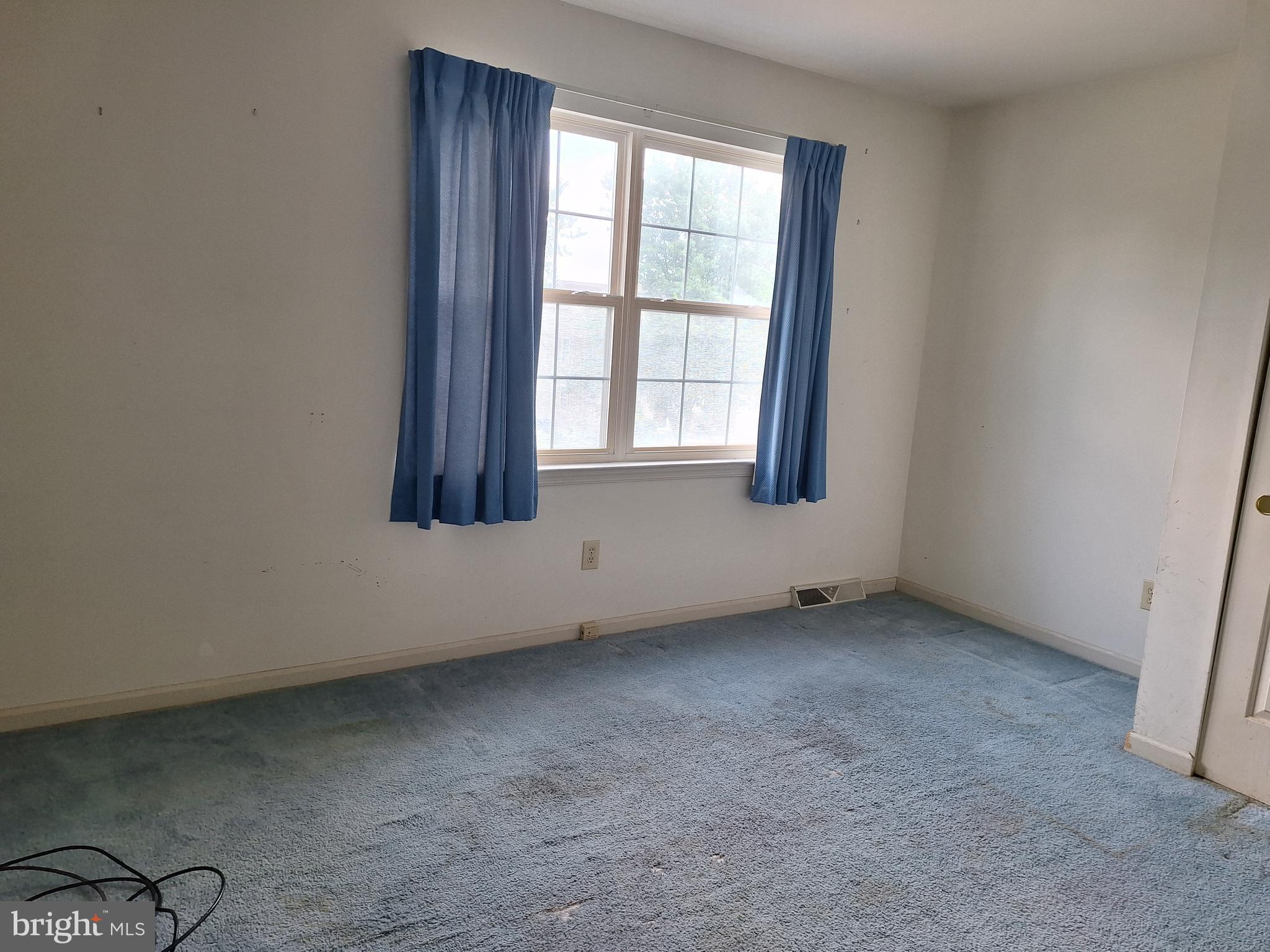 VALLEY SPRINGS - Residential