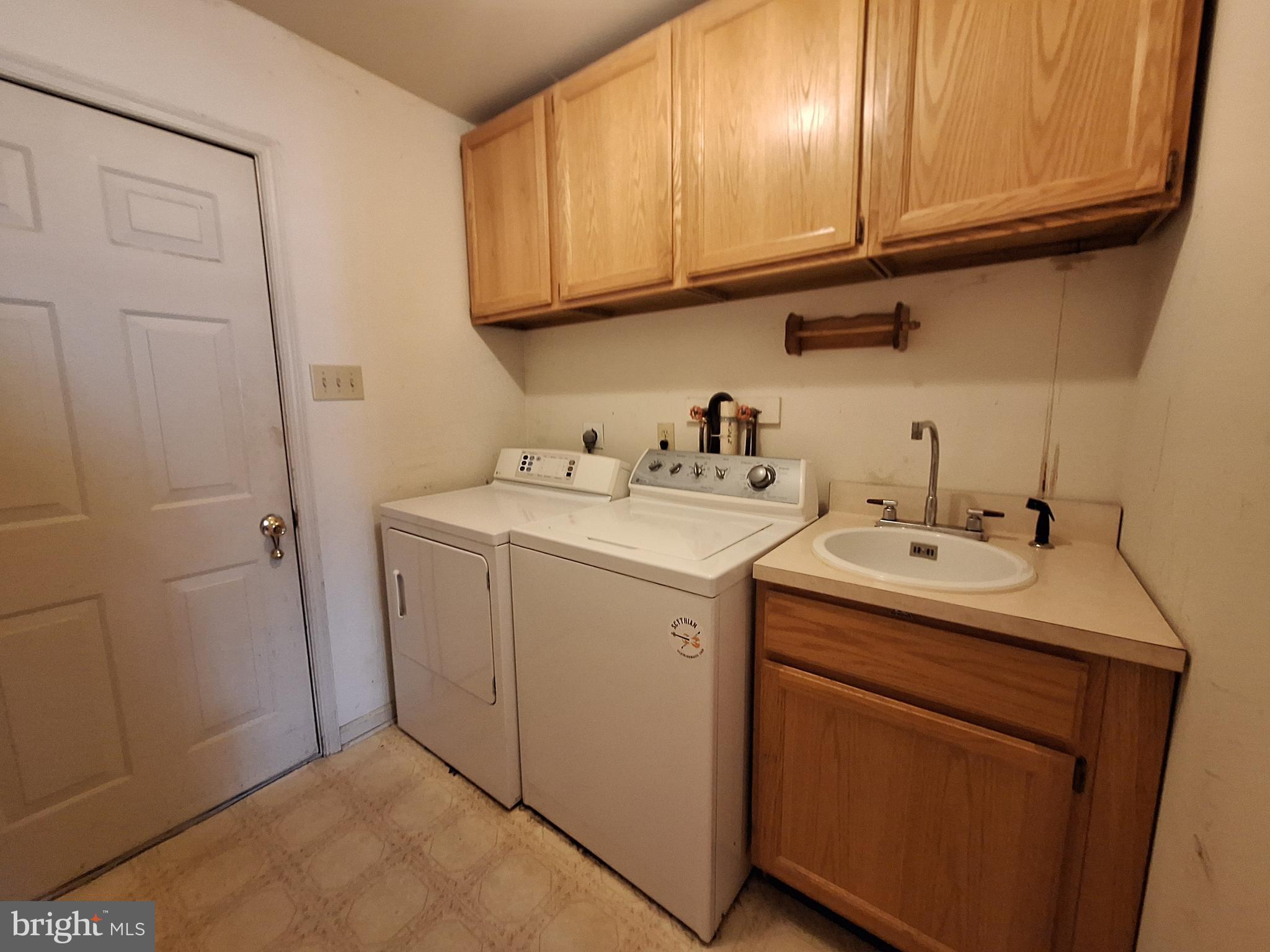 VALLEY SPRINGS - Residential