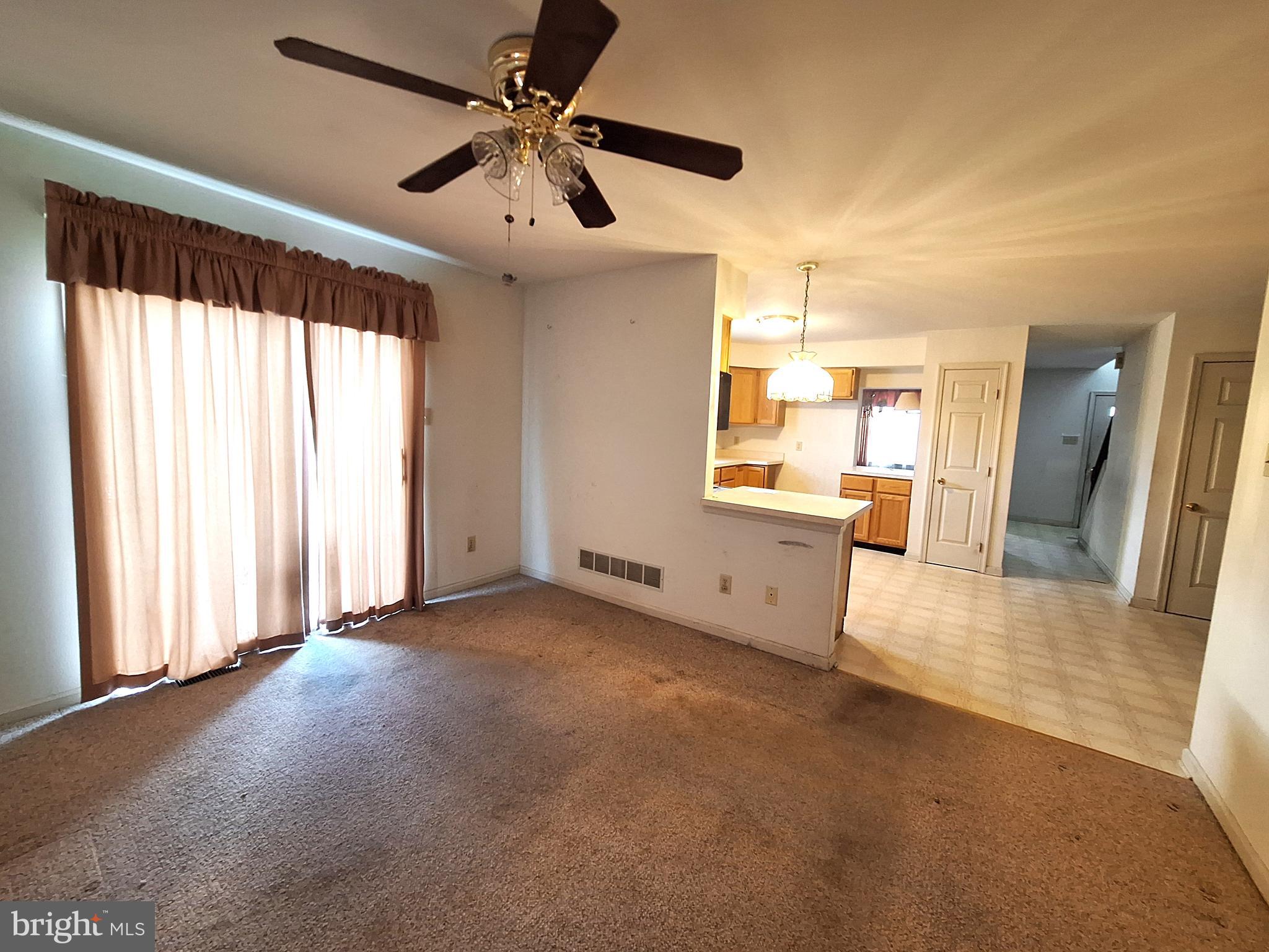 VALLEY SPRINGS - Residential