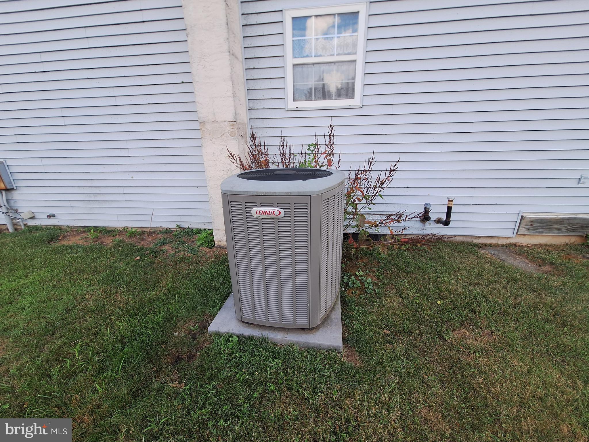 VALLEY SPRINGS - Residential