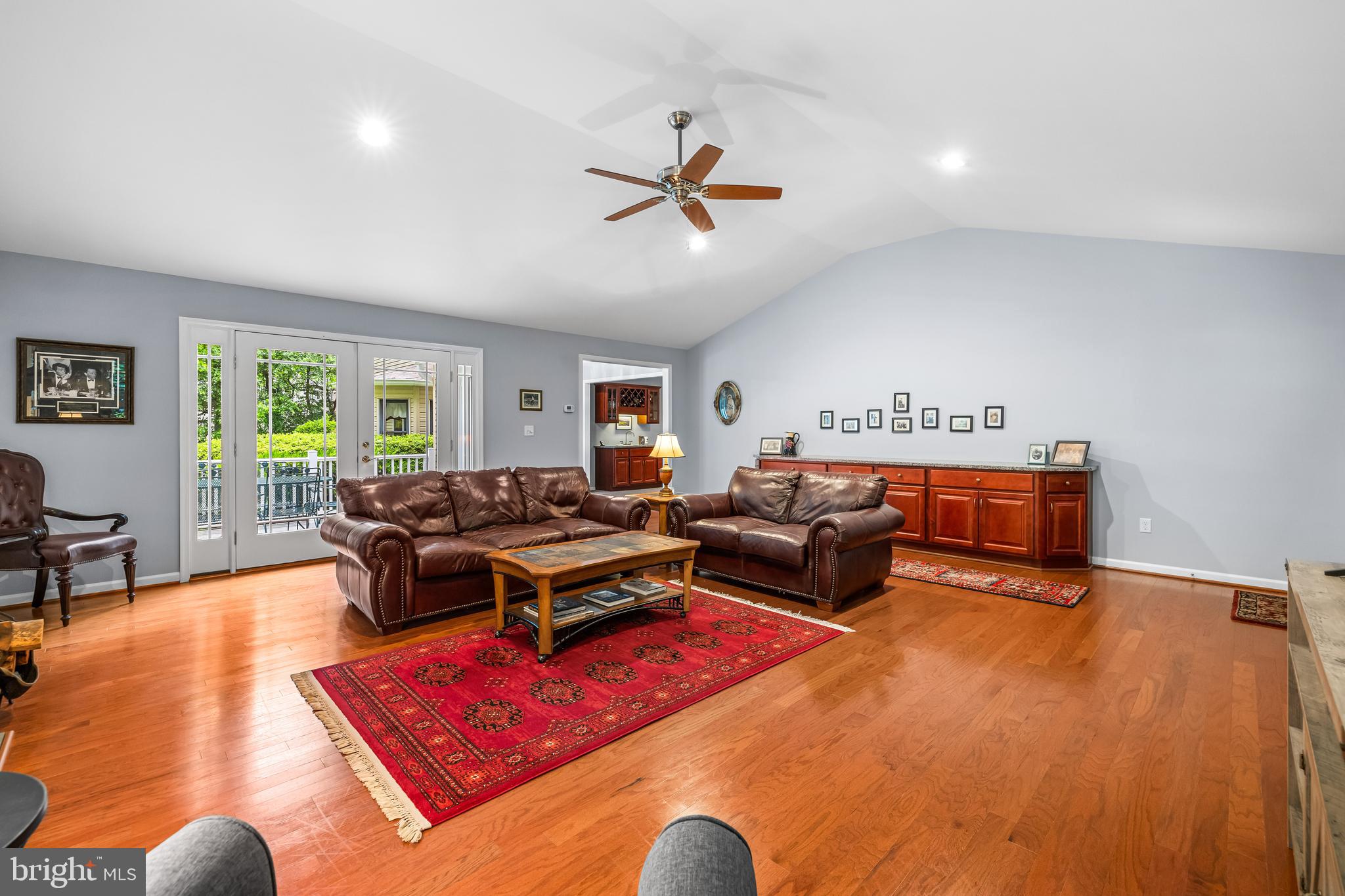 1915 BILLY BARTON CIRCLE