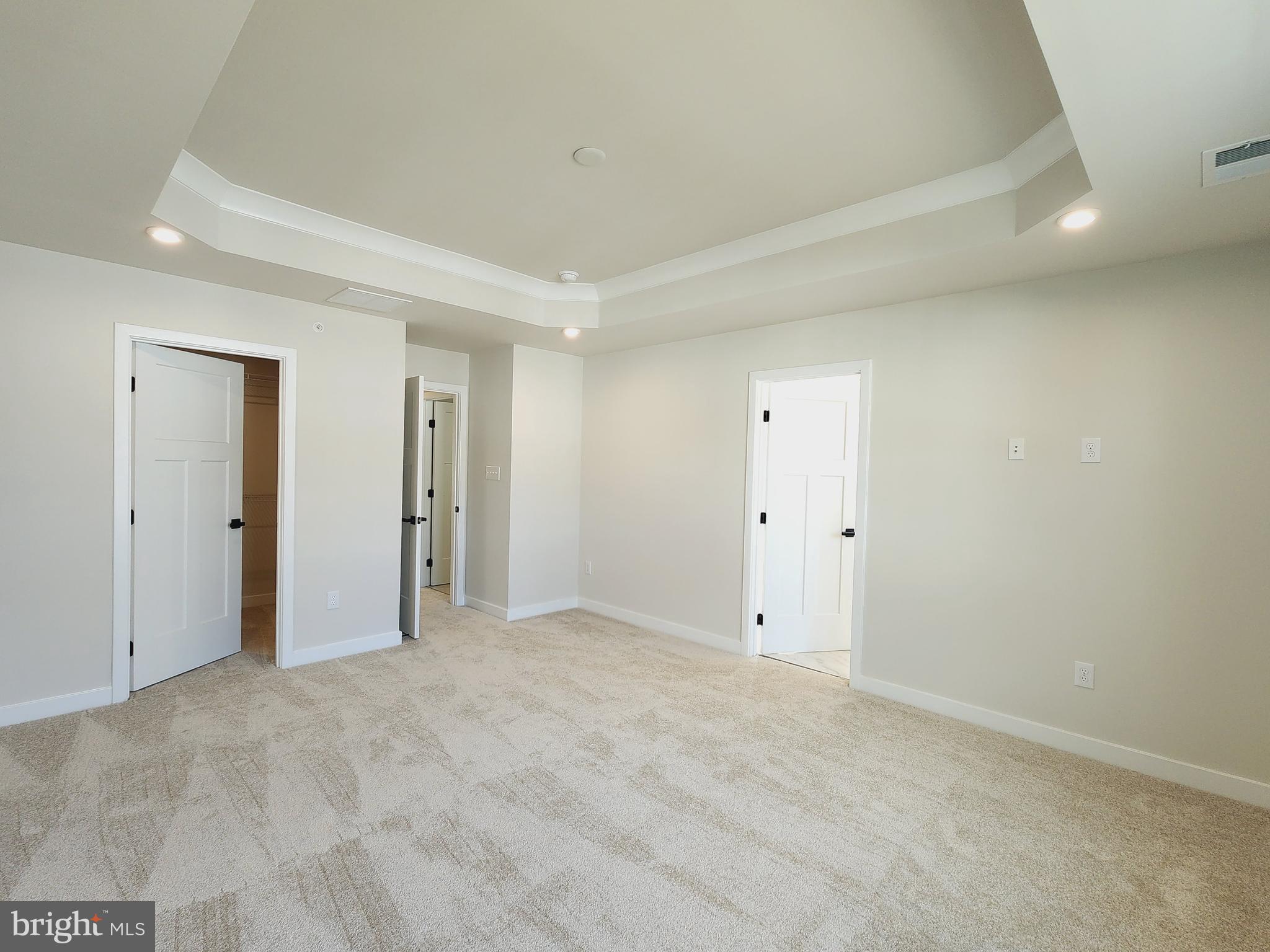 TOWNE GATE COMMONS - Residential Lease