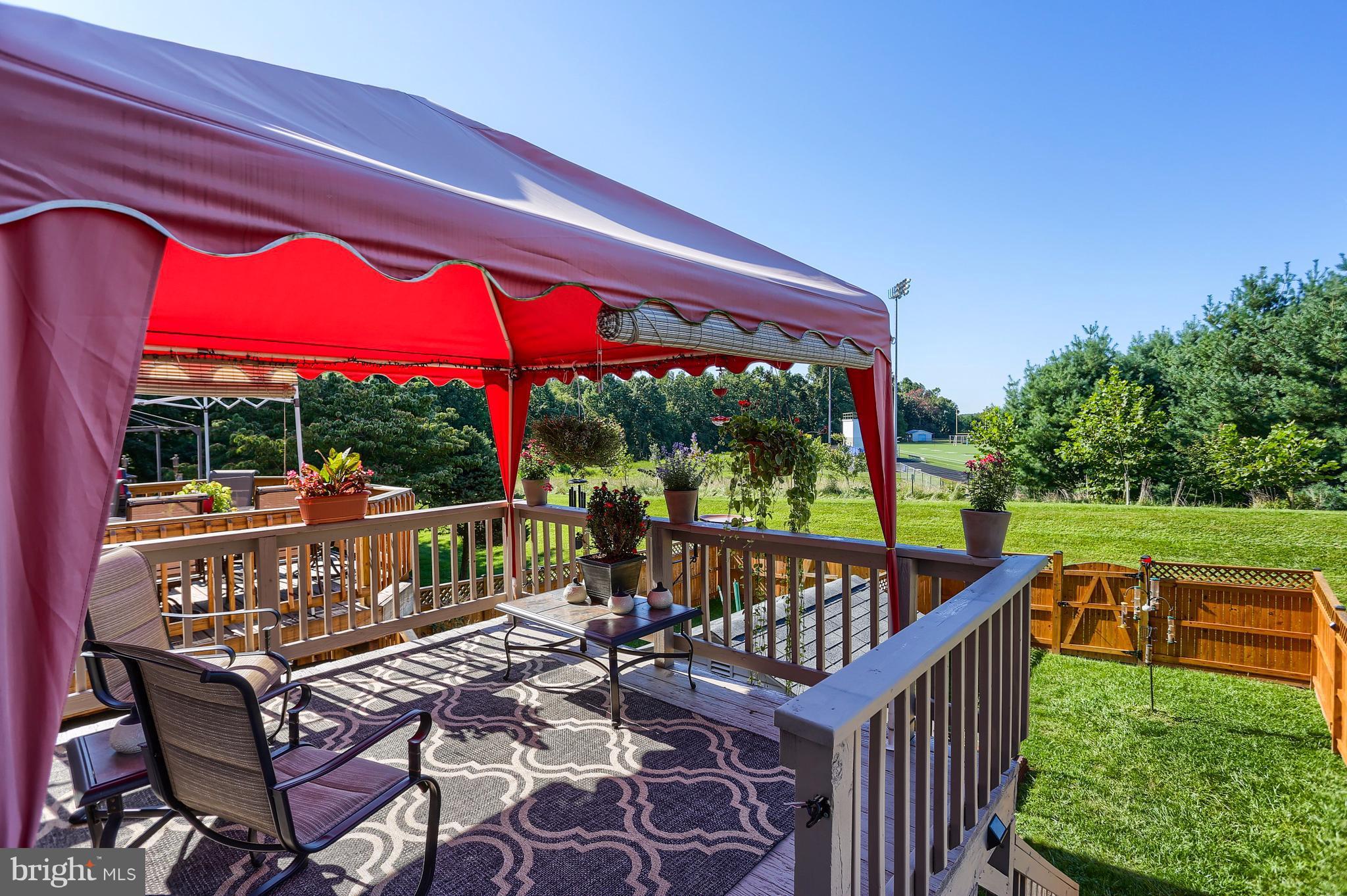 VILLAGE OF THOMAS RUN - Residential