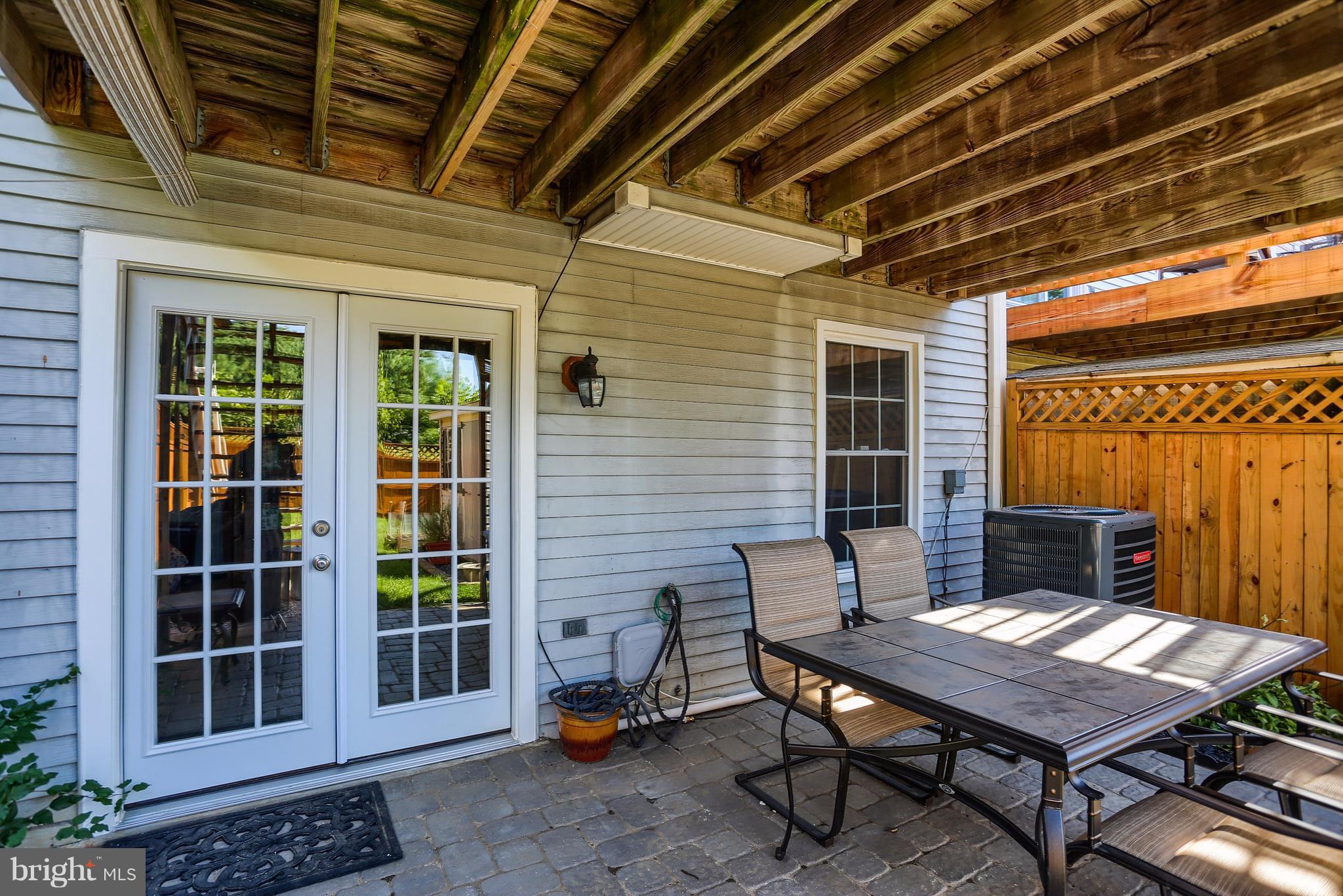 VILLAGE OF THOMAS RUN - Residential