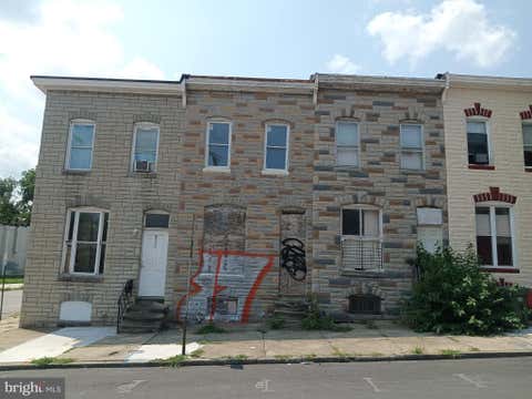 Townhouse For Sale - 220 S Smallwood Street<br/> BALTIMORE, MD 21223