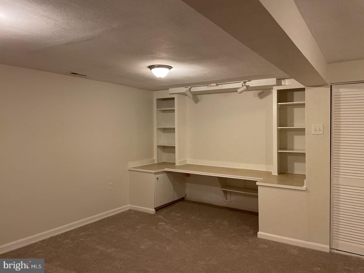 BEECH CREEK - Residential Lease