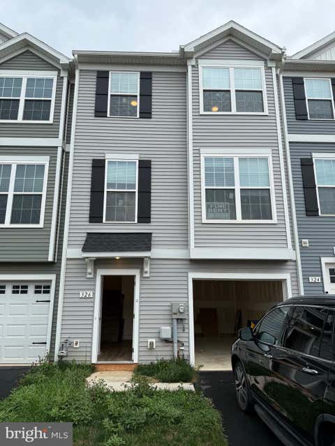 Homes For Rent - 326 Avon Drive<br/> York County, RED LION, PA 17356