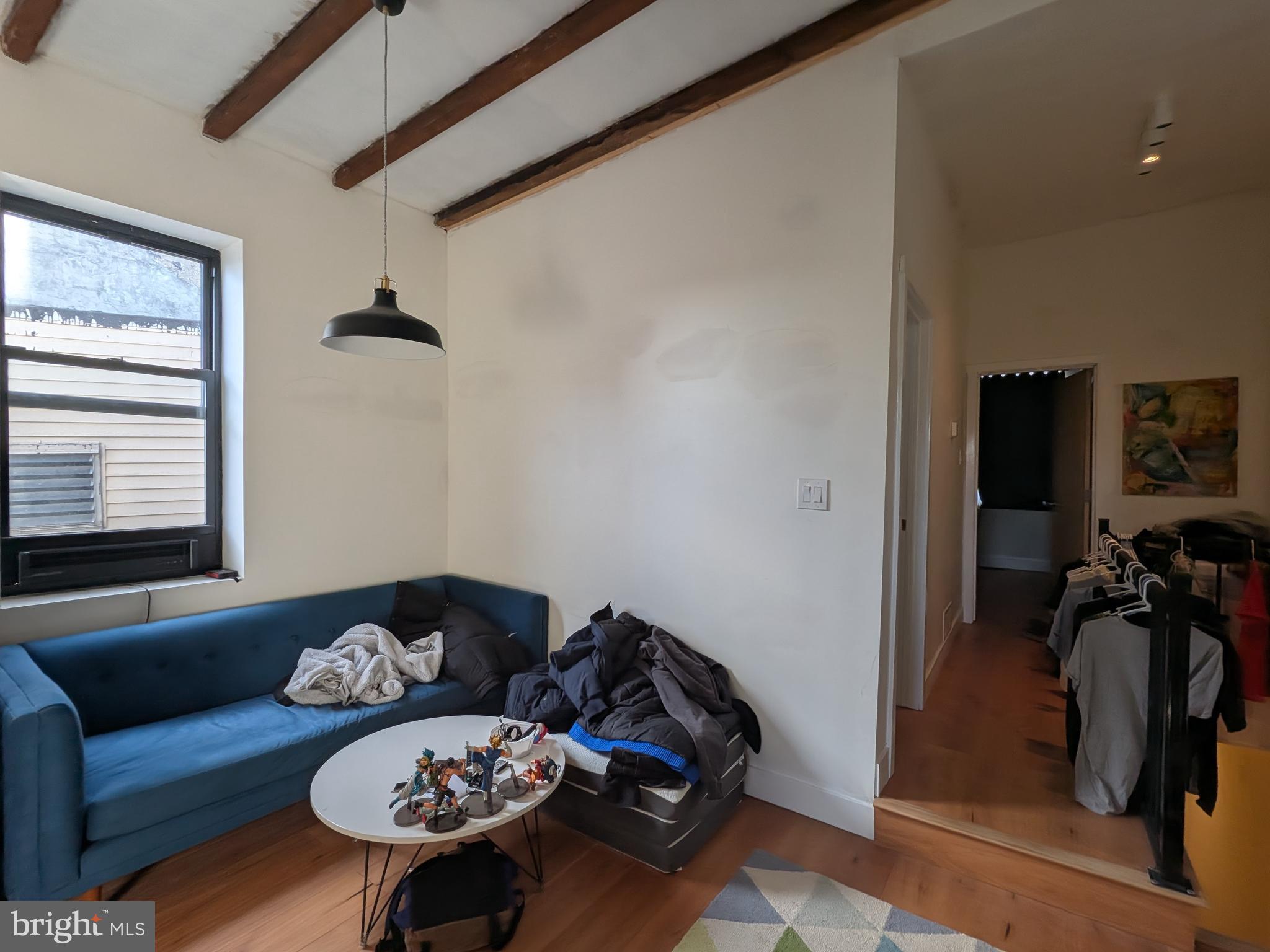 EAST KENSINGTON - Commercial Sale